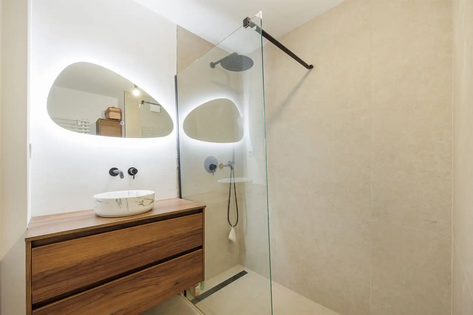 Lichtrijk appartement in Deurne: 84 m², EPC B en terrasje foto 14