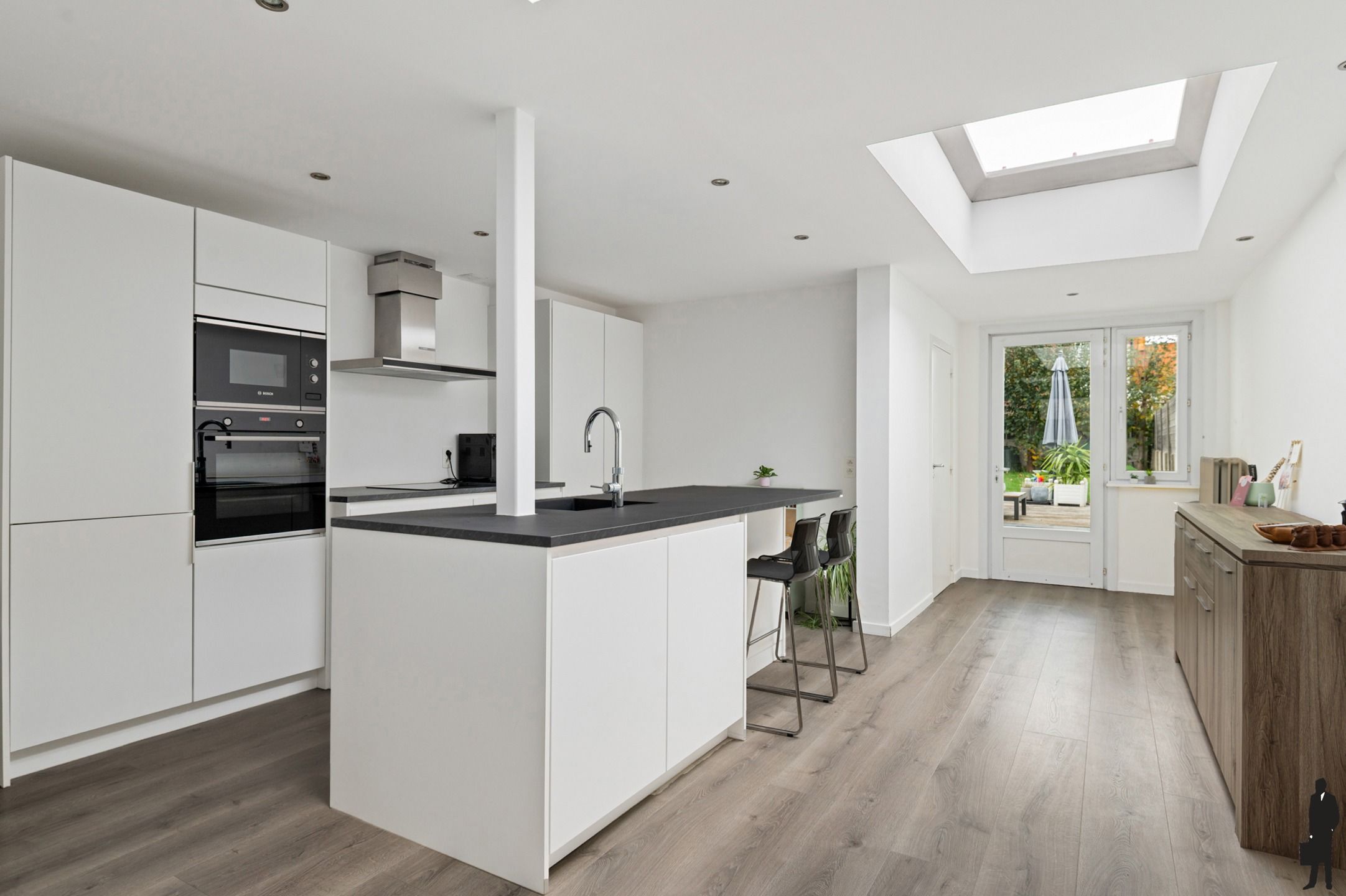 Instapklare woning met 3 slpks en ZW tuin in centrum Kontich foto 3