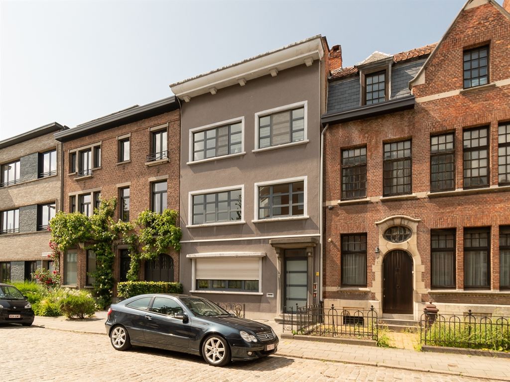 Gebouw te koop Mevrouw Courtmansstraat 15 - 2600 BERCHEM