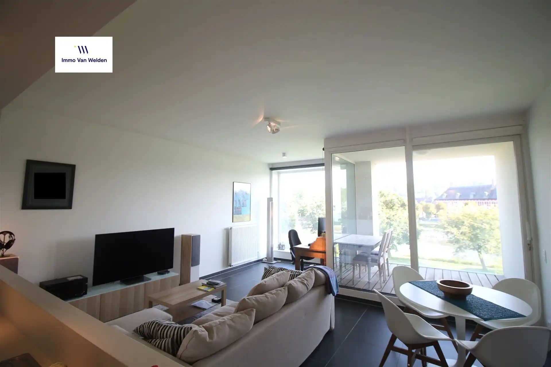 Uniek gelegen appartement met frontaal zicht op de Schelde foto 15