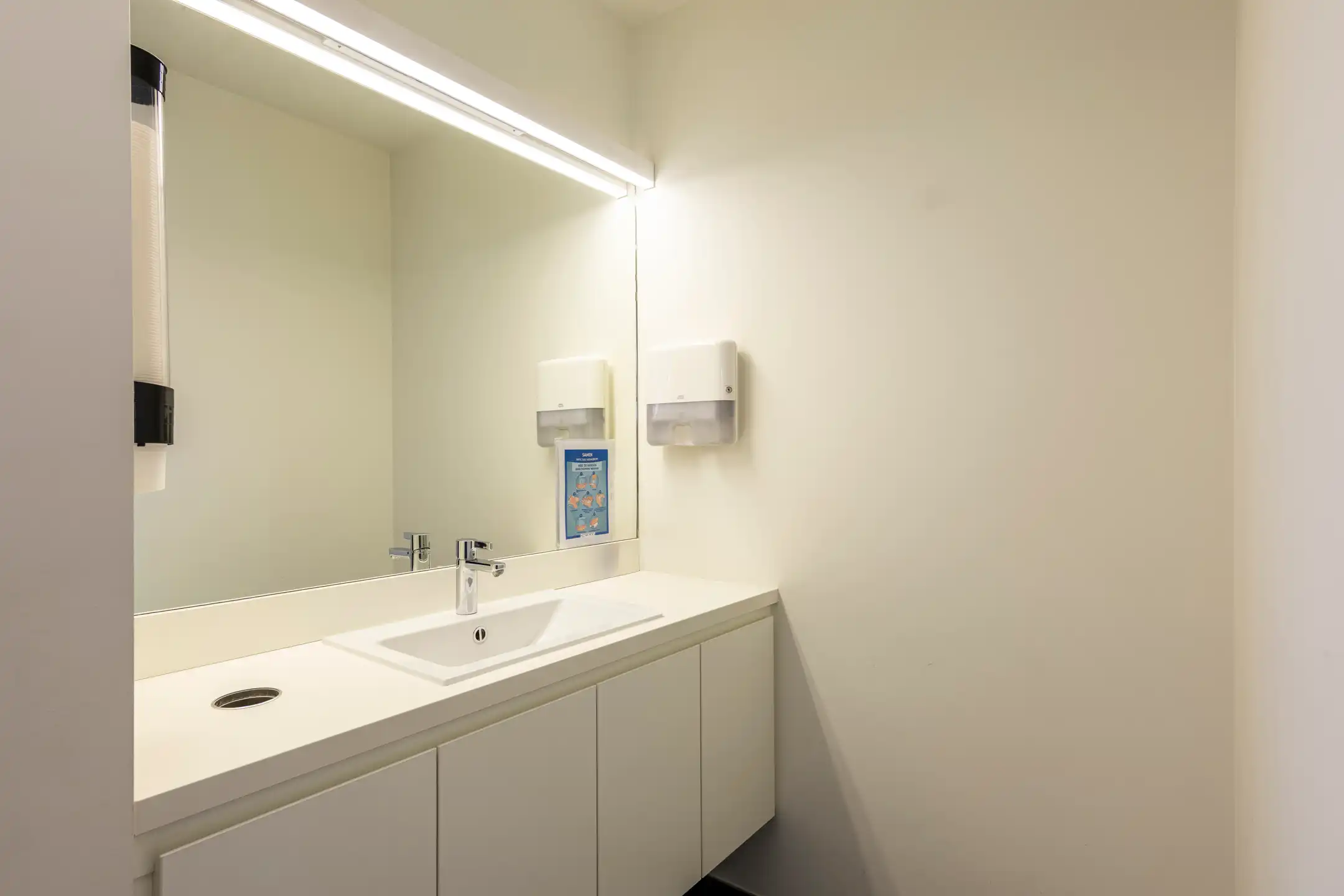 Gelijkvloerse praktijk in Schilde met functionele indeling foto 18