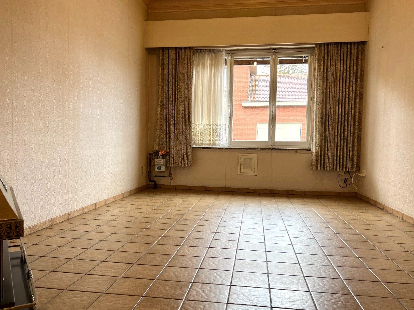 Ruime hoekwoning met handelsruimte en tal van mogelijkheden! foto 6