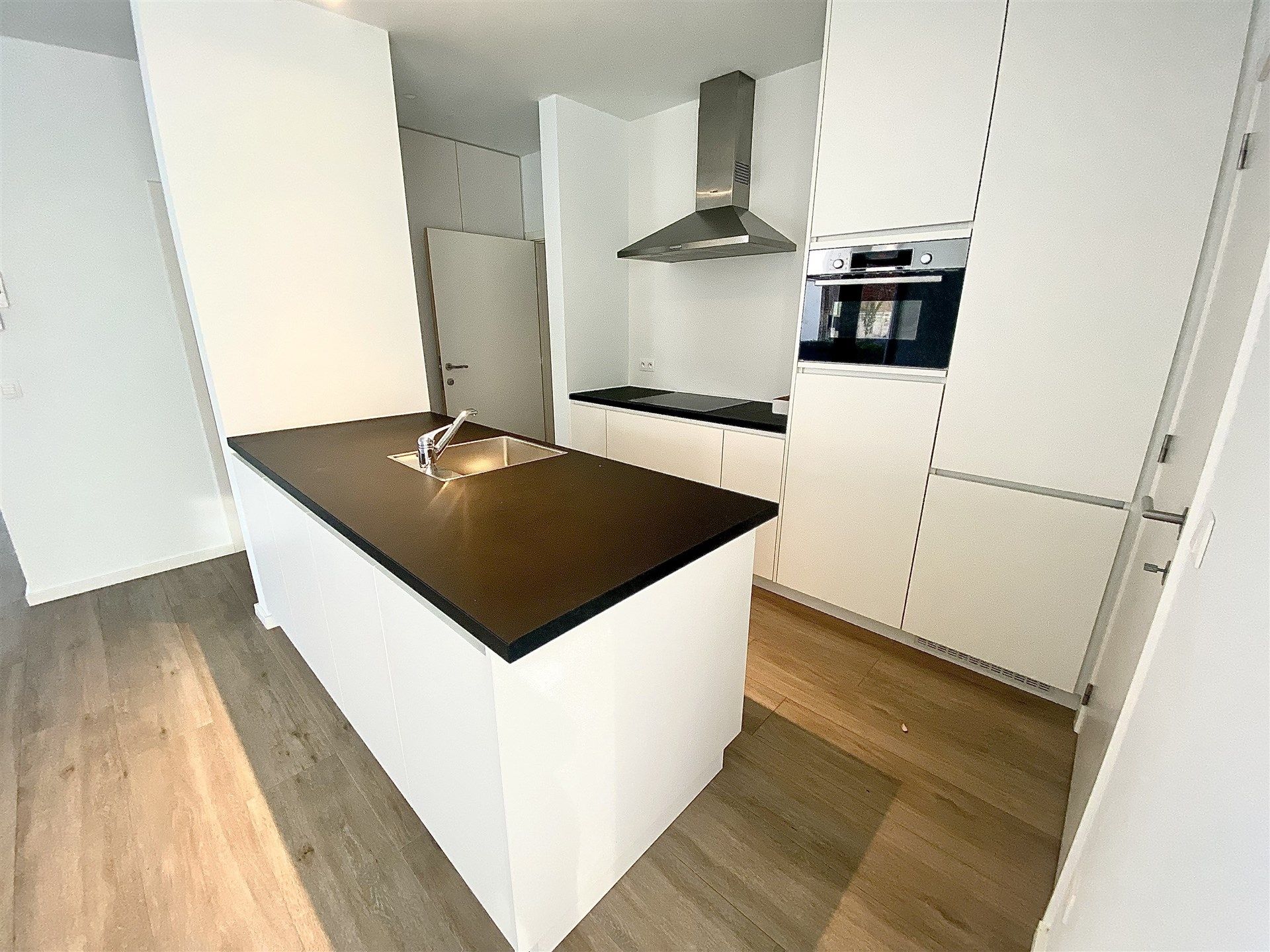 Prachtig appartement met 2 slaapkamers nabij het centrum van Aalst foto 2