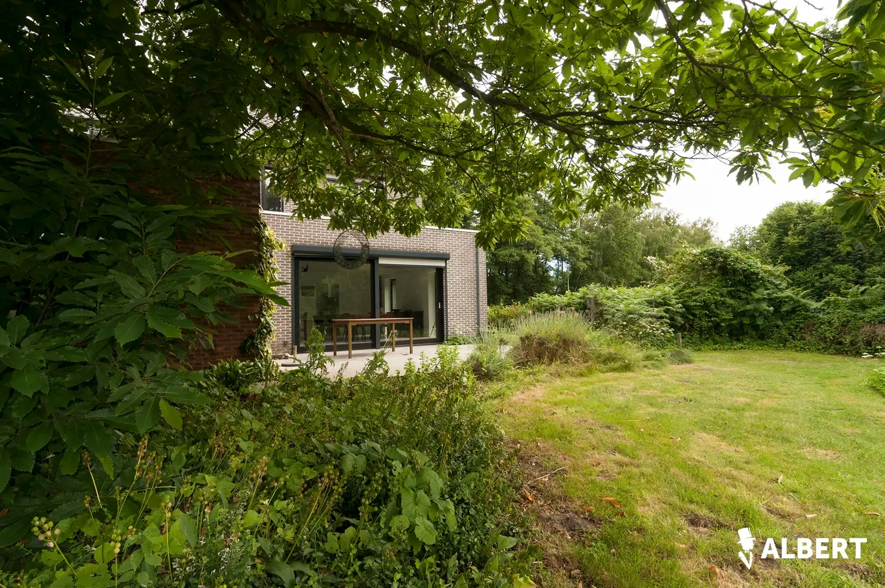 Exclusief landhuis met panoramisch zicht op vijver en bossen foto 45