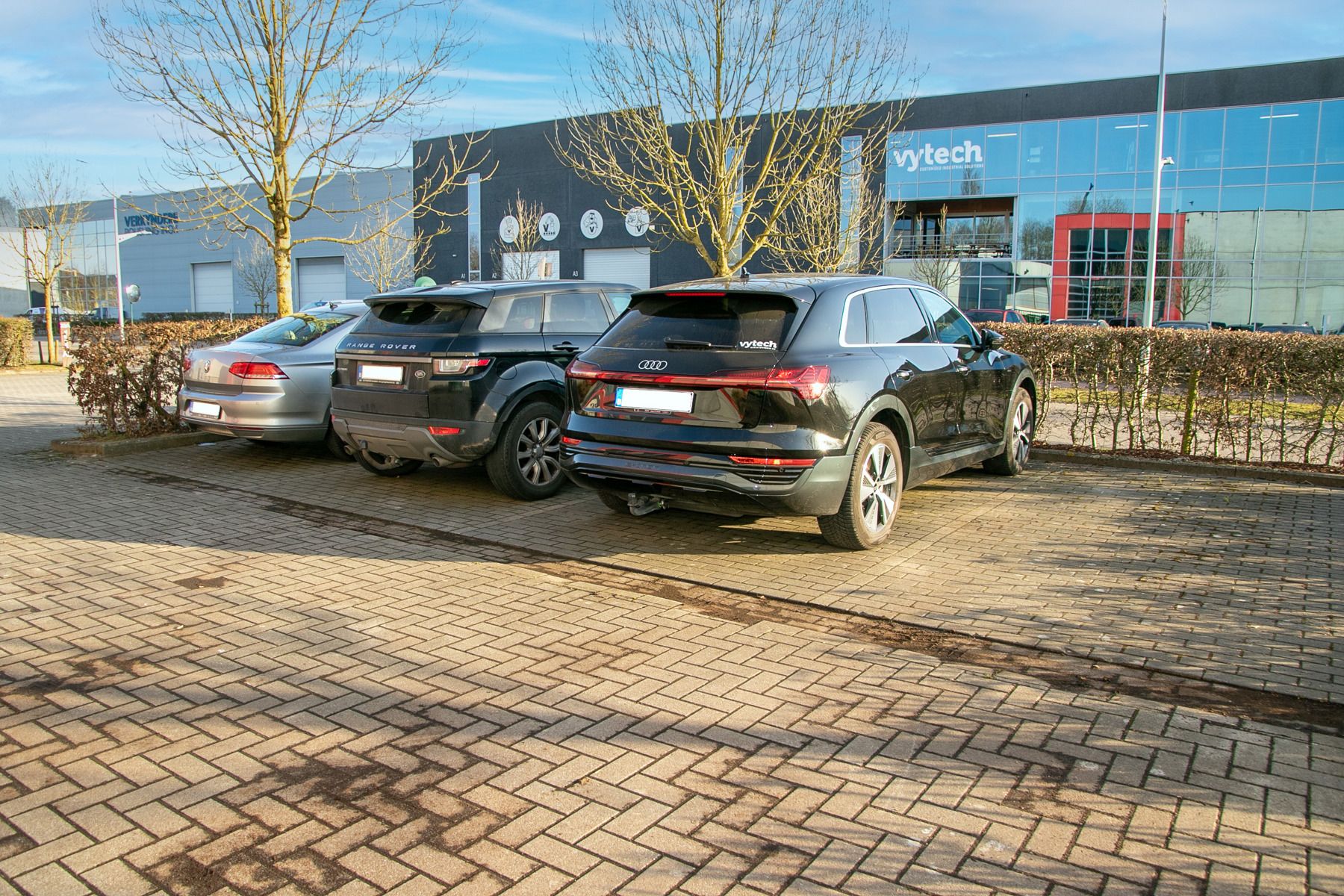 Industrieel gelegen opslagruimte van 845 m² foto 2