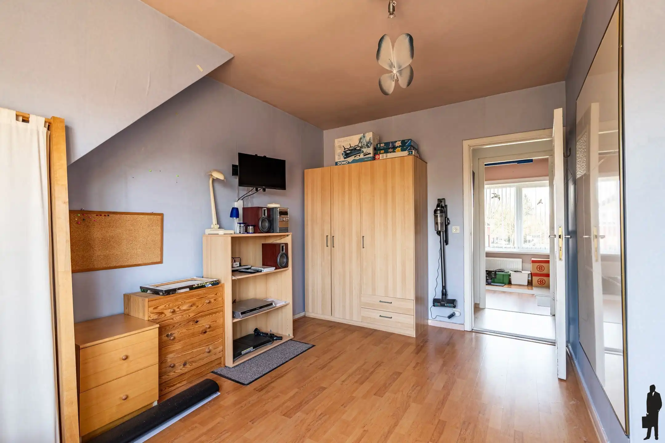 Instapklare HOB met 5 slpks, garage & zonnige tuin te Edegem foto 14