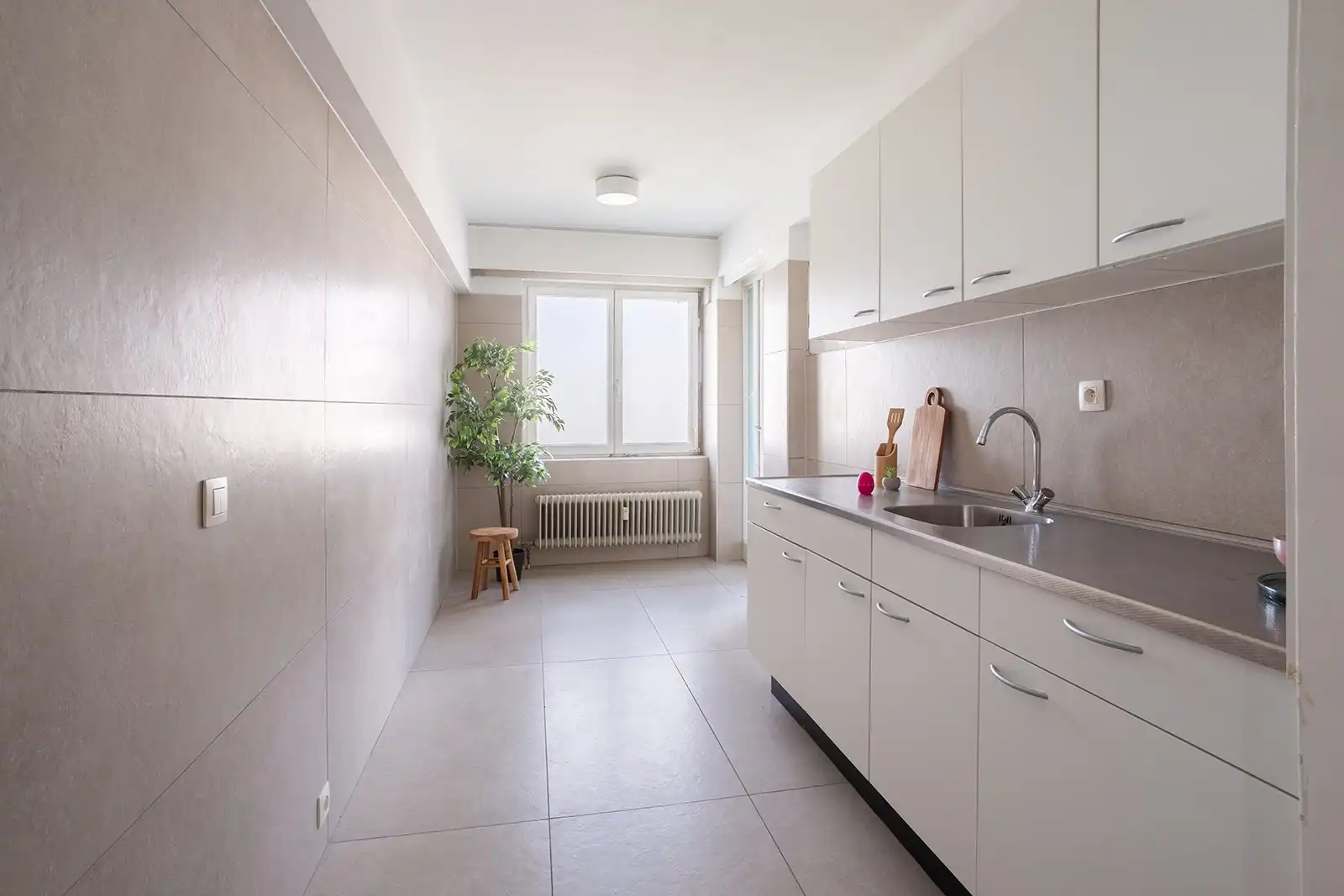 Drie slaapkamers, twee terrassen, één centrale ligging foto 8