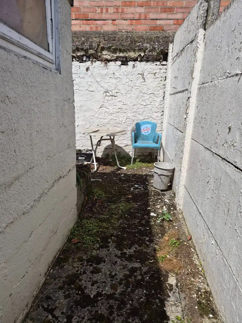Te renoveren burgerwoning in hartje Sint-Truiden foto 5