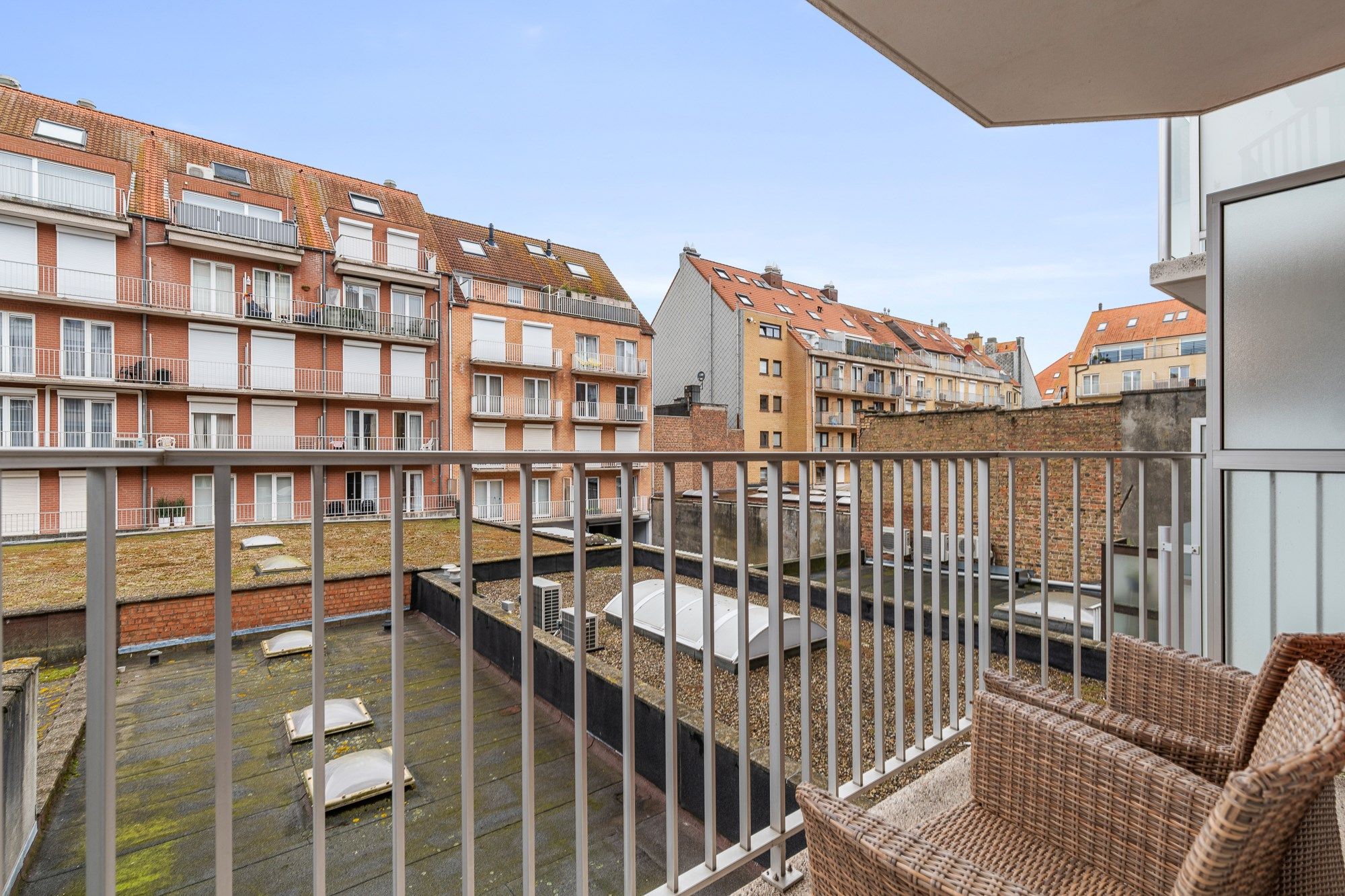 Instapklaar appartement met 2 slaapkamers gelegen in het centrum van Knokke.  foto 18