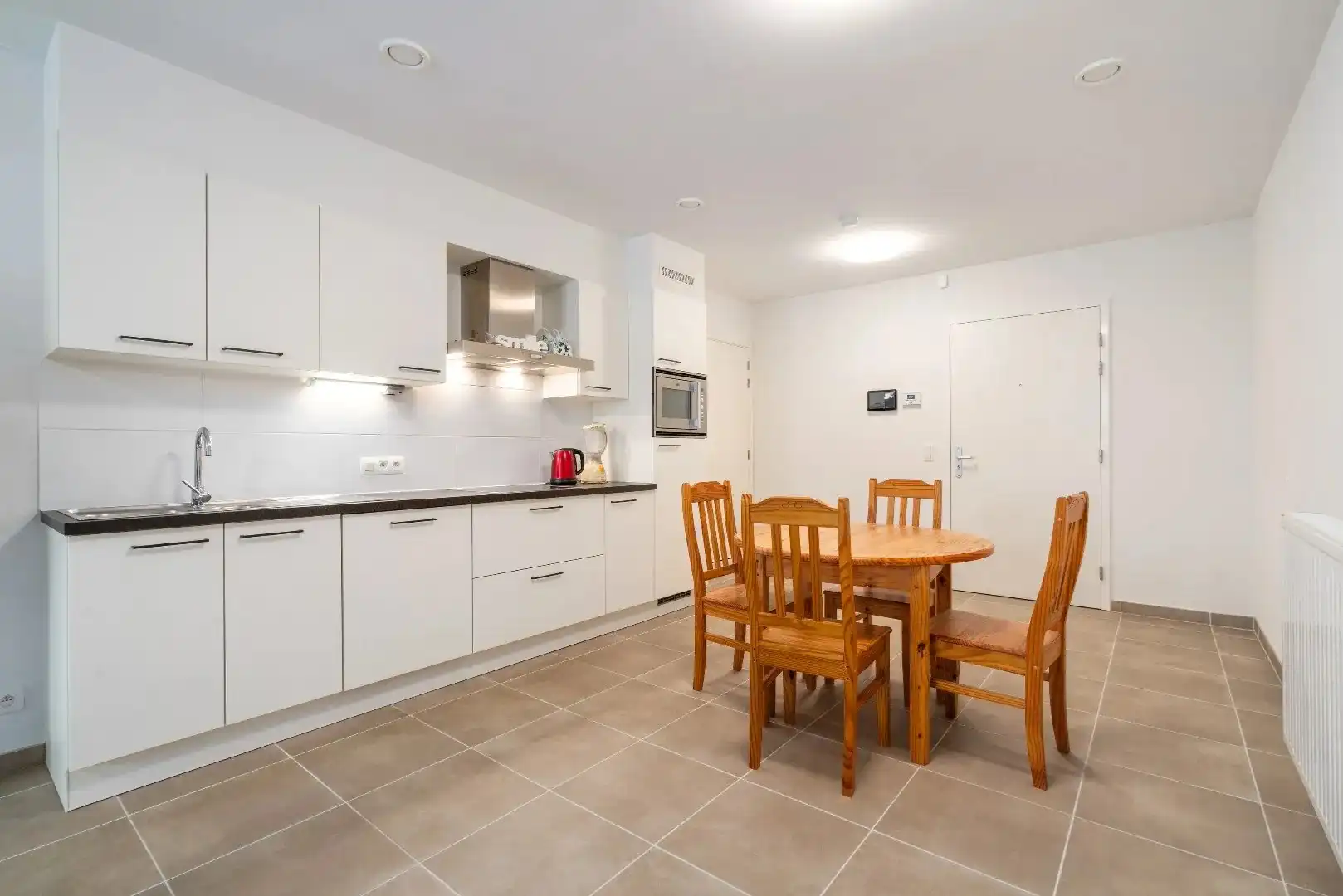 Investeringskans! Mooie service flat met terras nabij Gent centrum foto 4