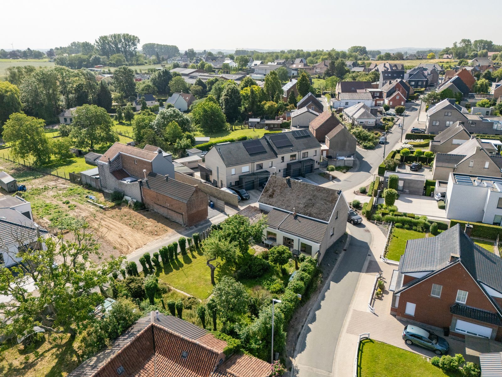 Te renoveren woning met 4 slaapkamers en mooie tuin in het rustige Haaltert foto 27