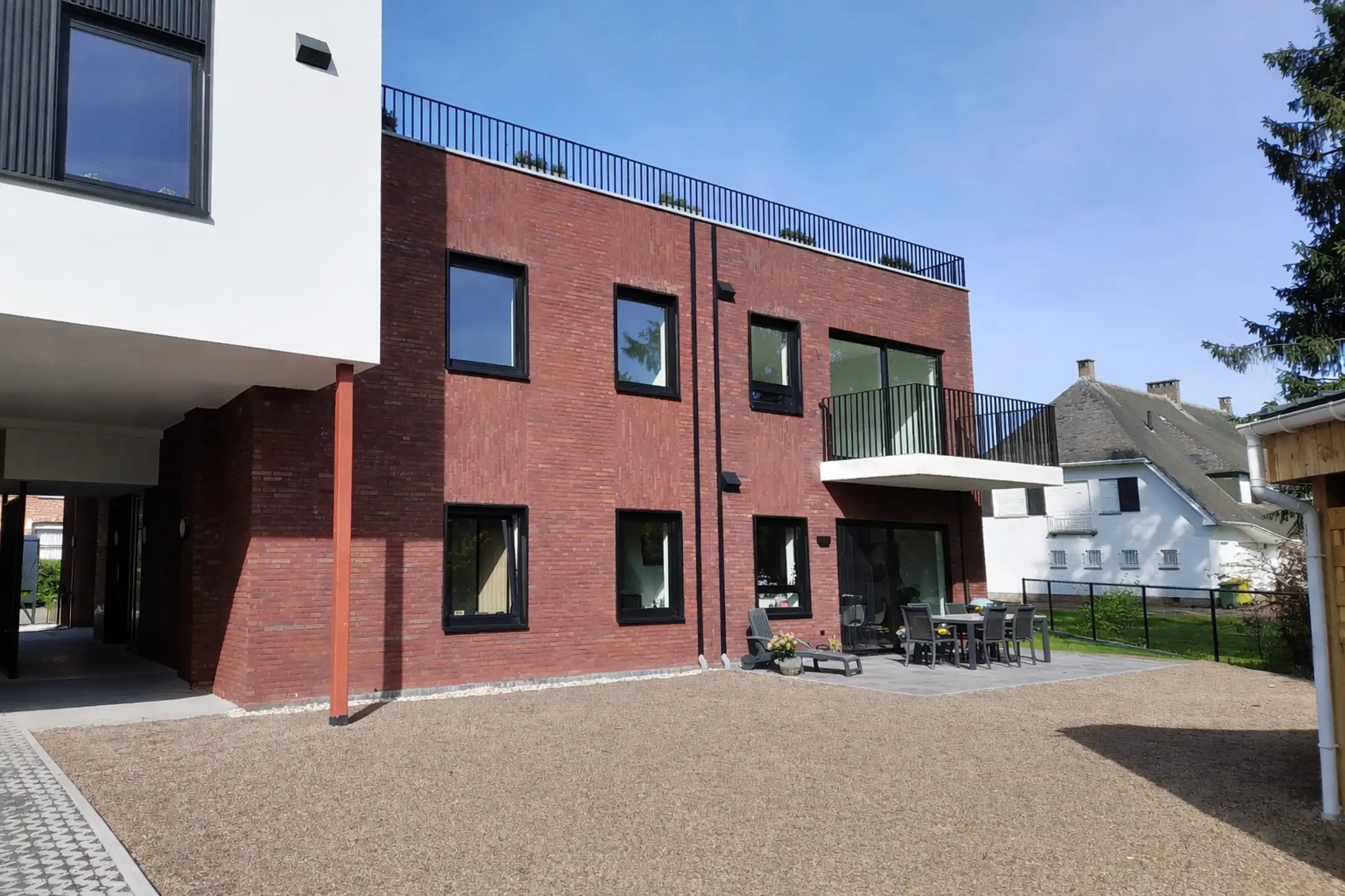 Nieuwbouw: 2 slaapkamerapp. incl. berging én autostaanplaats foto 2