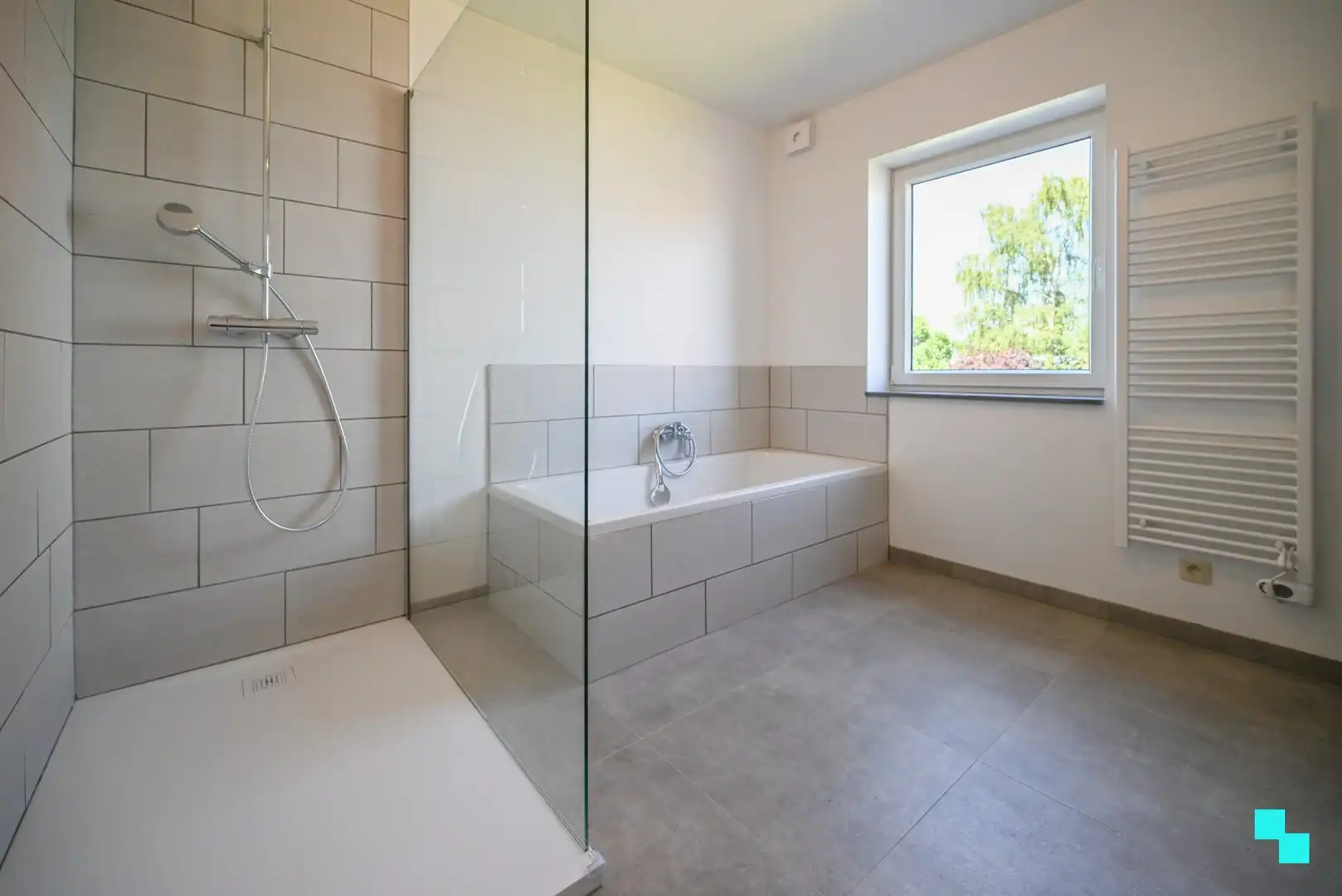Riante nieuwbouwwoning met aangename tuin te Izegem foto 23