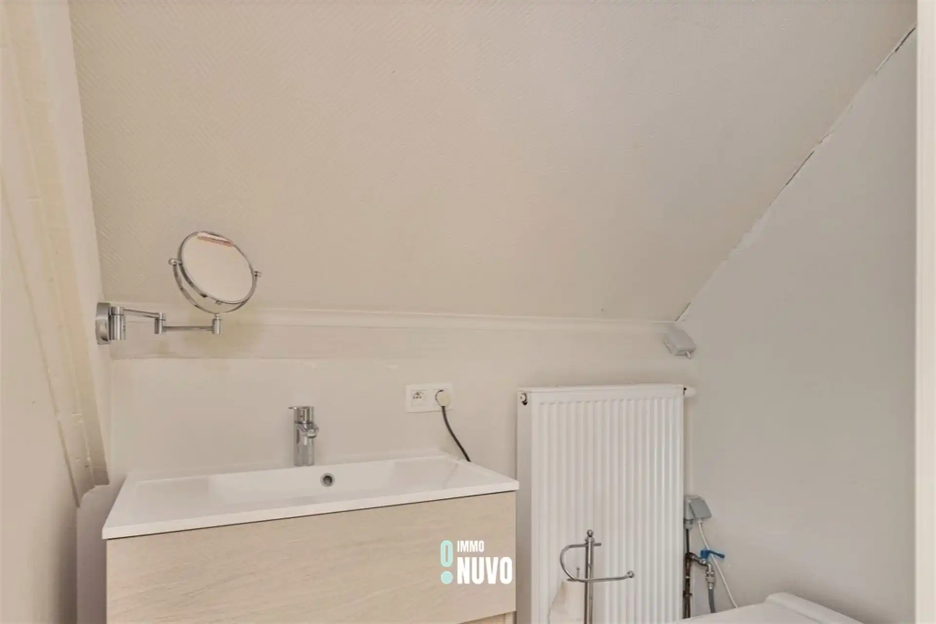 Polyvalent handelspand met woning op topligging  foto 14