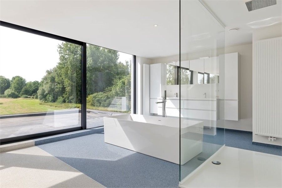 RUIME OPEN BEBOUWING MET KANTOOR EN ADEMBENEMEND ZICHT IN HASSELT foto 16