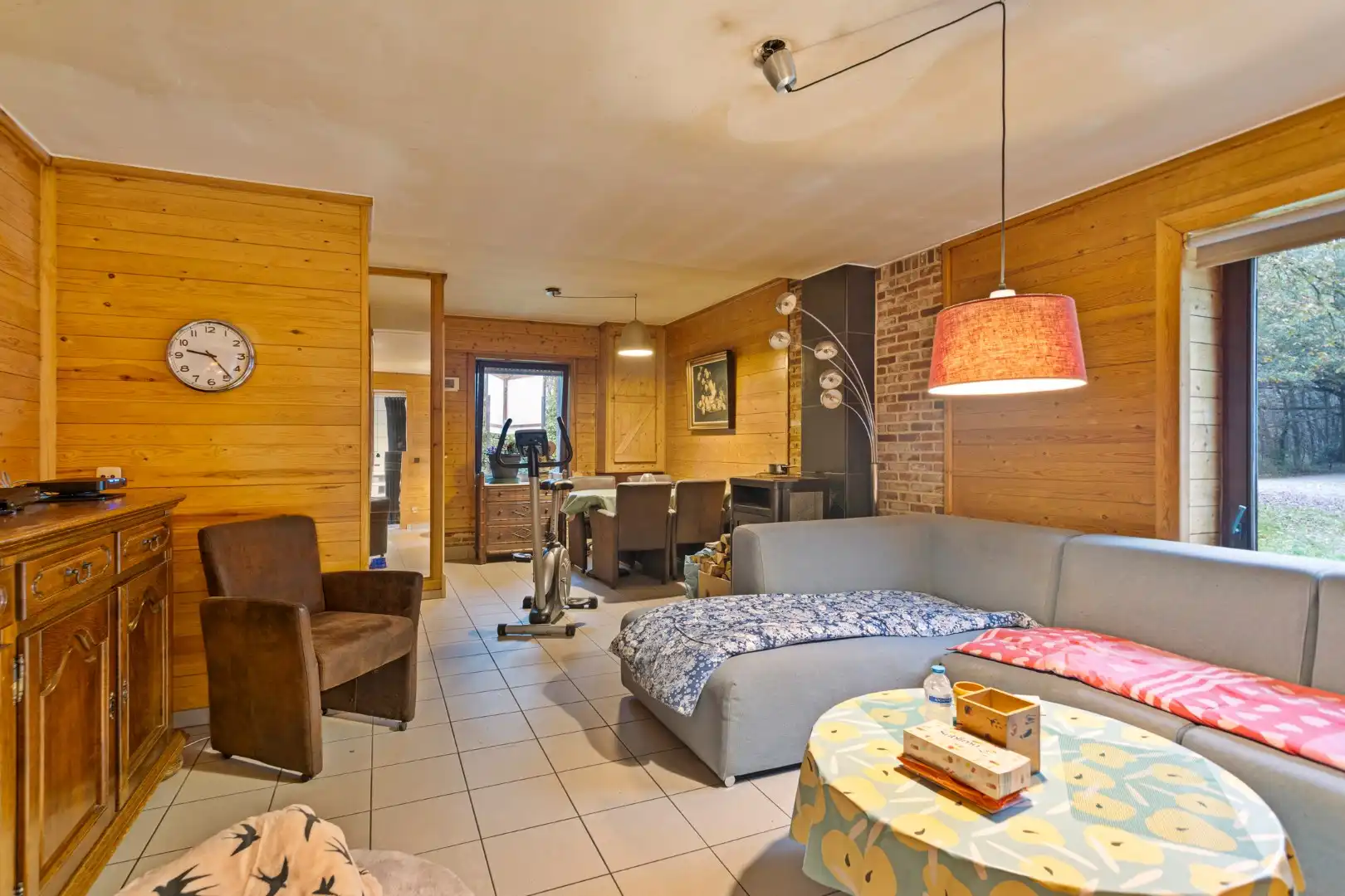 Rustig en groen gelegen woning op een perceel van ca 24a !  foto 3