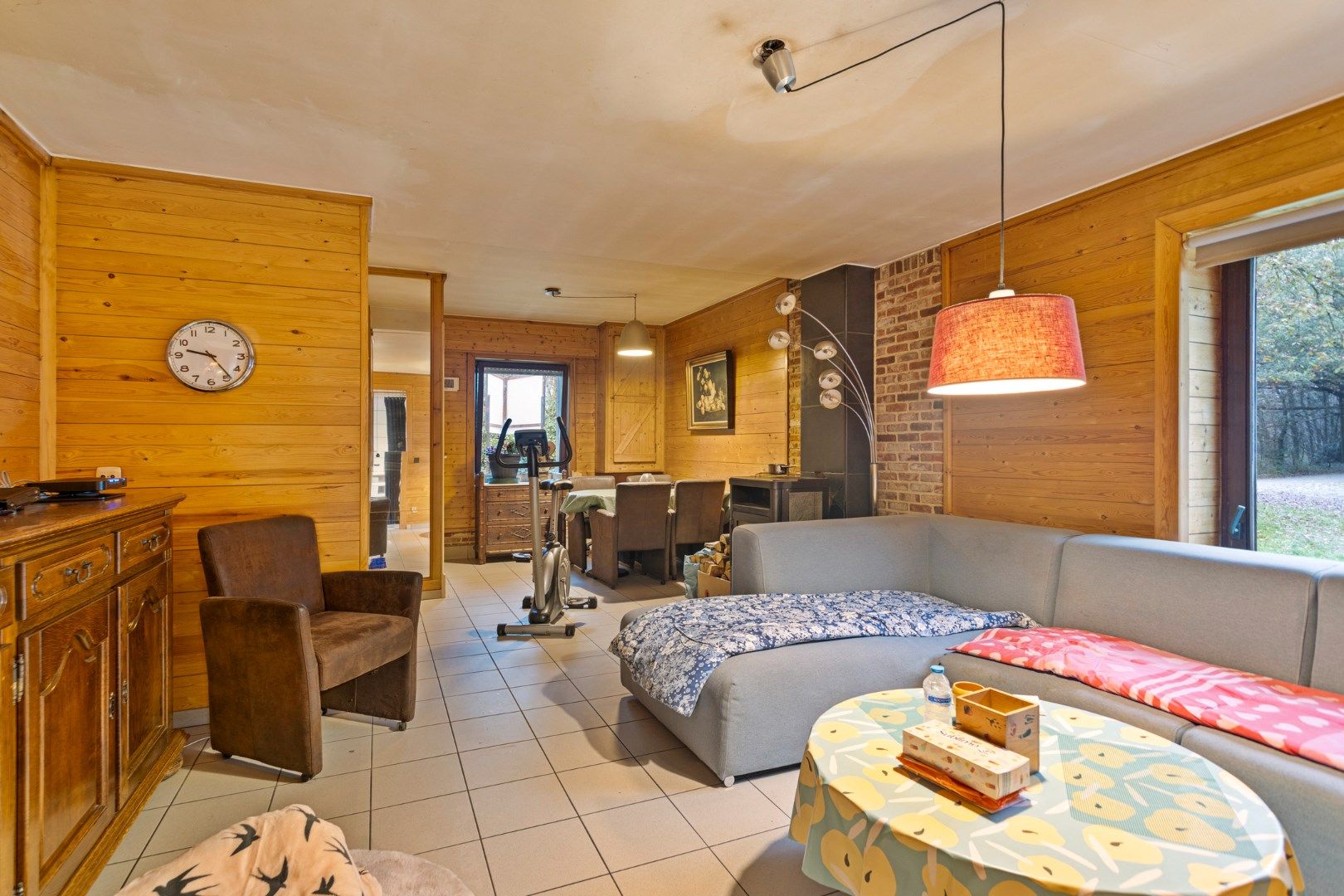 Rustig en groen gelegen woning op een perceel van ca 24a !  foto 3