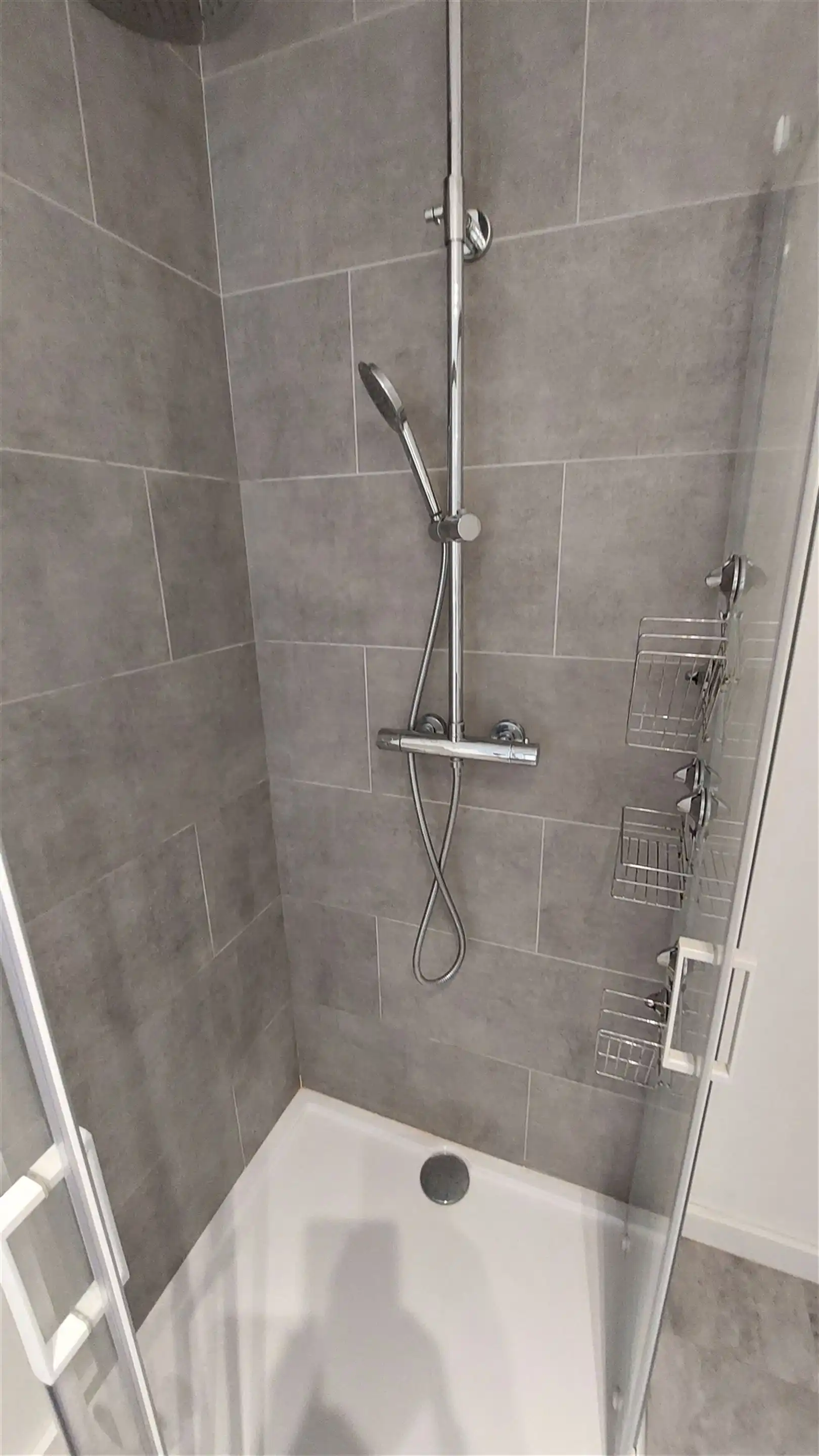 TE HUUR: Gerenoveerd appartement met 1 slaapkamer én autostaanplaats in Hasselt! foto 8