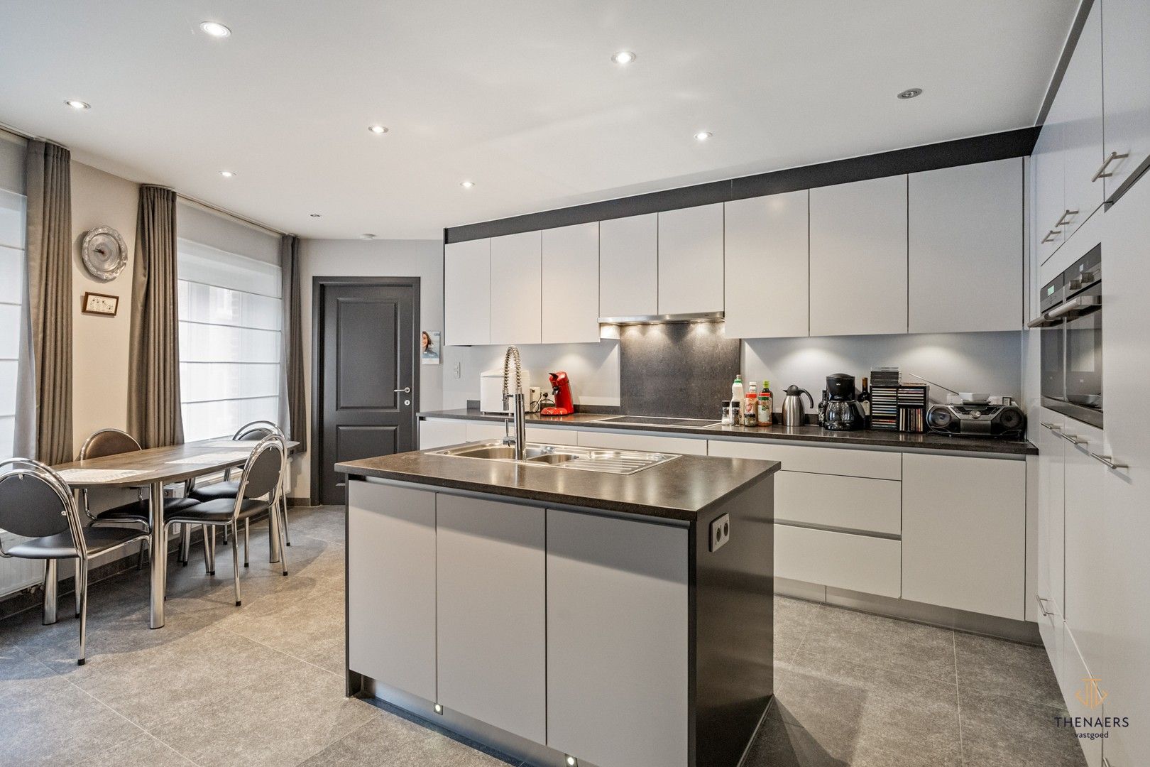 Luxueus wonen in het hart van Sint-Truiden – een unieke kans! foto 6