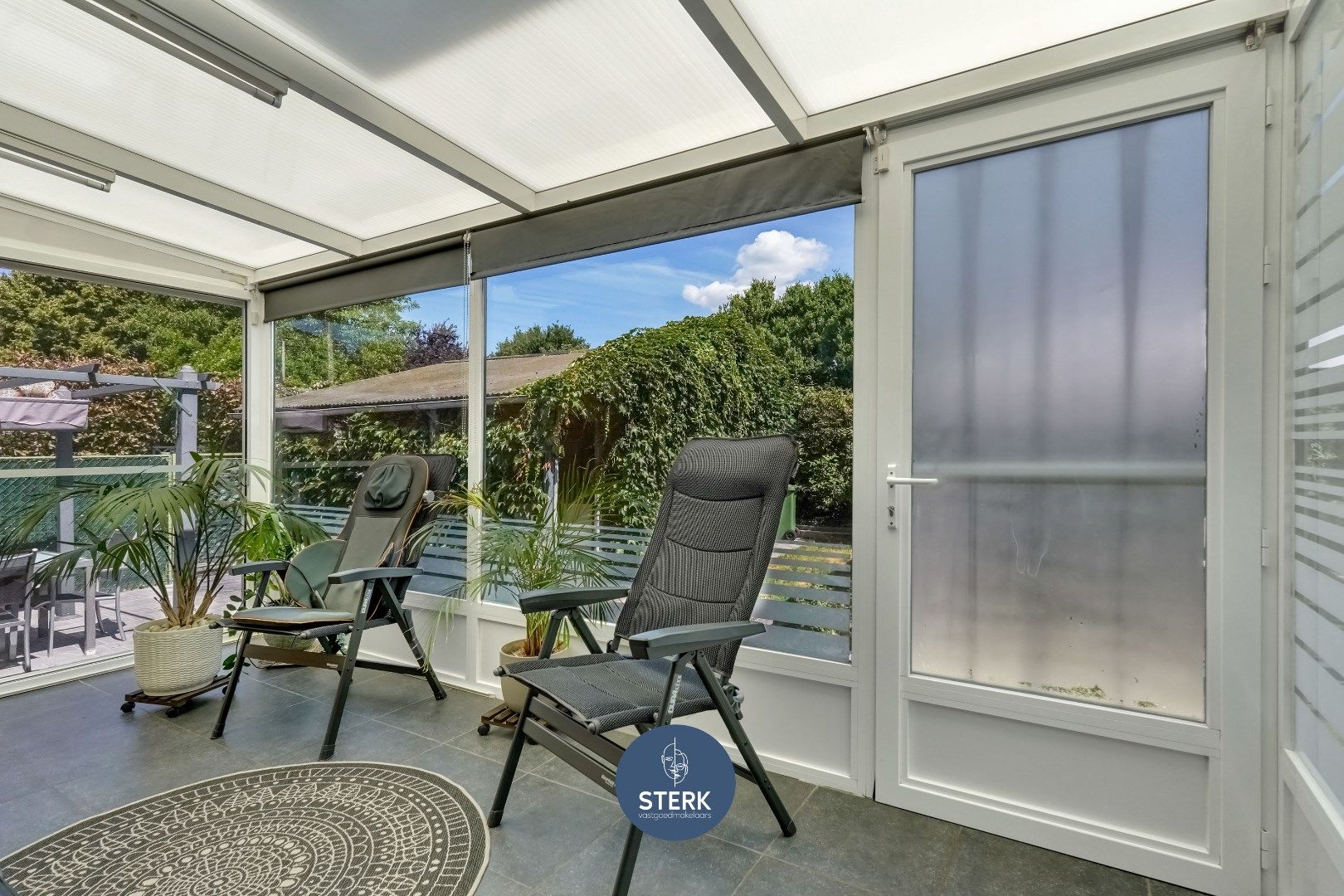 RUIME WONING MET COMMERCIËLE RUIMTE OP EEN CENTRALE LIGGING TE MAASMECHELEN !  foto 12