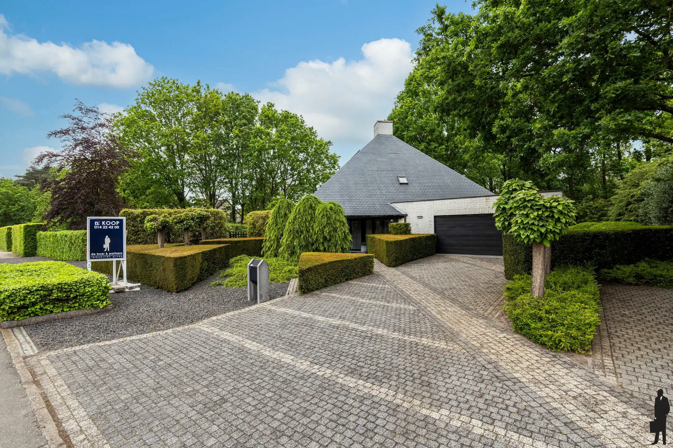Unieke architectenvilla op 2.110m² nabij Nederlandse grens foto 27