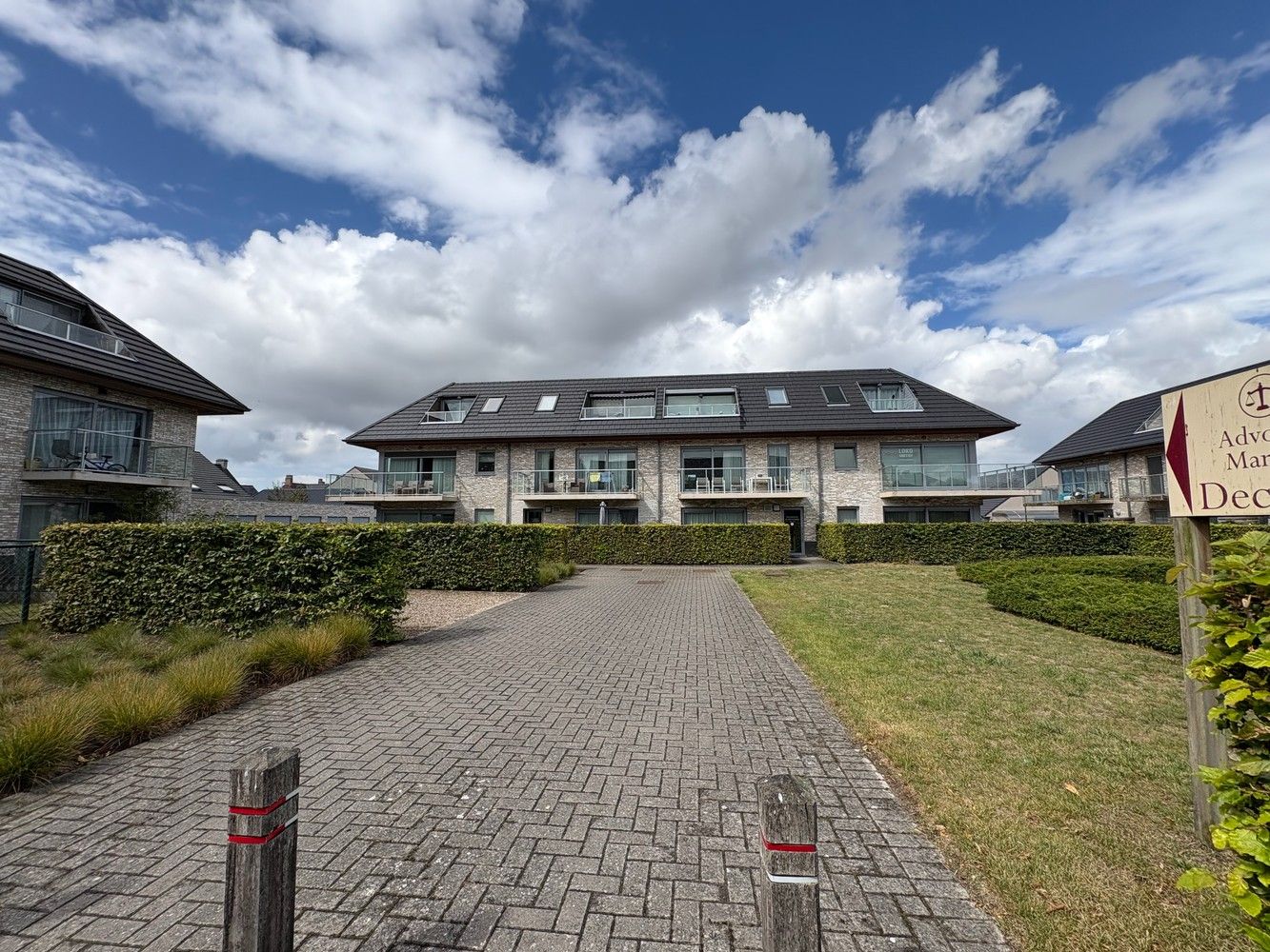 Instapklaar appartement met 2 slaapkamers en een mooi terras + garage foto 7
