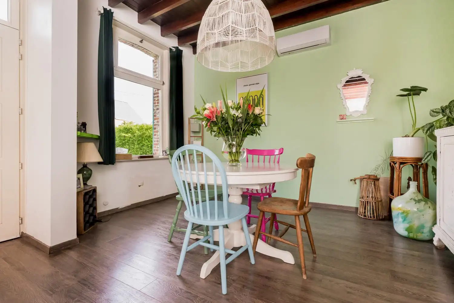 Charmante halfopen bebouwing met authentieke elementen foto 8