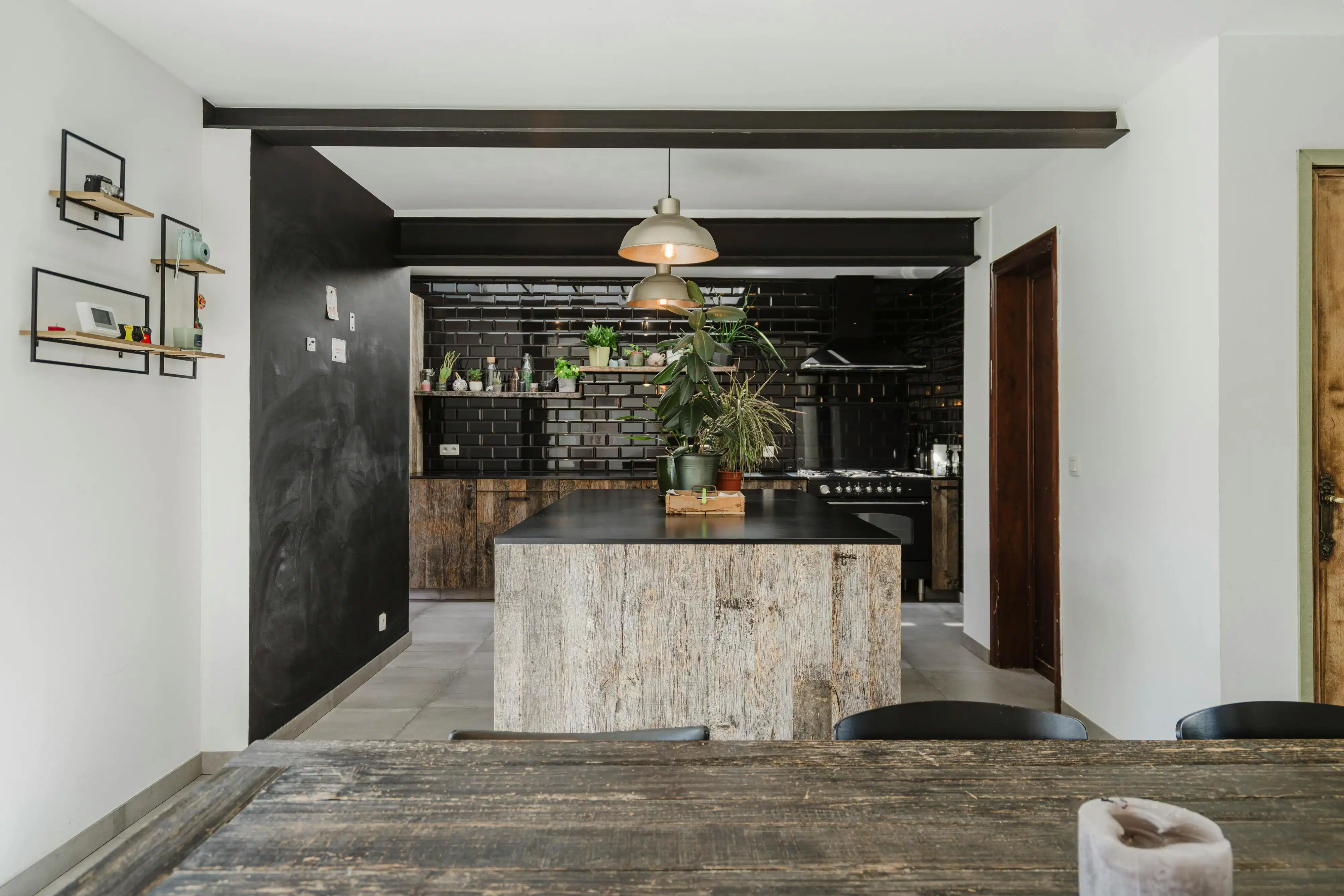 Instapklare woning met 1.200m² perceel in Heule. foto 2