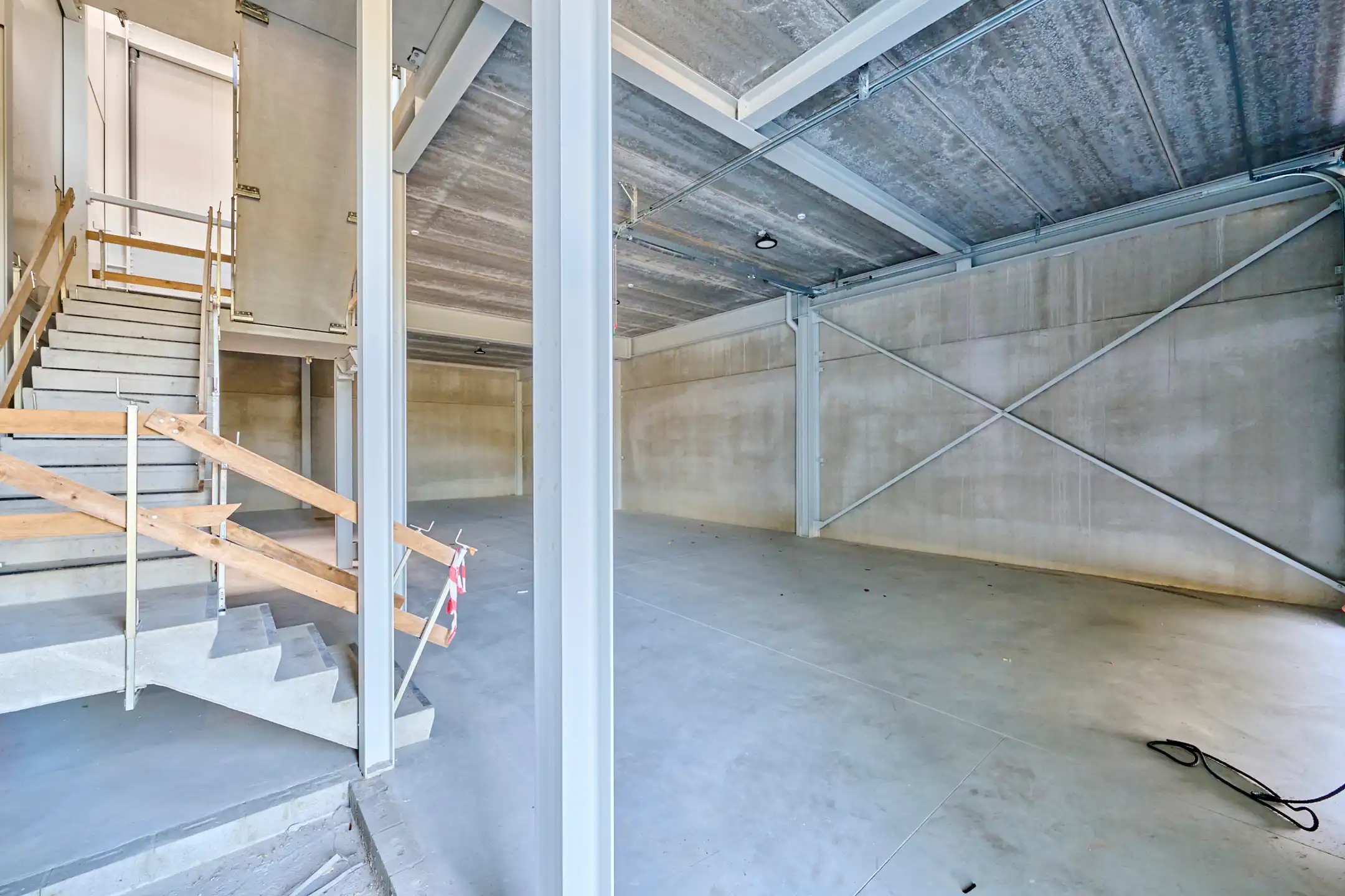 KMO-unit 15 | Bedrijvenpark Kompellaan foto 2