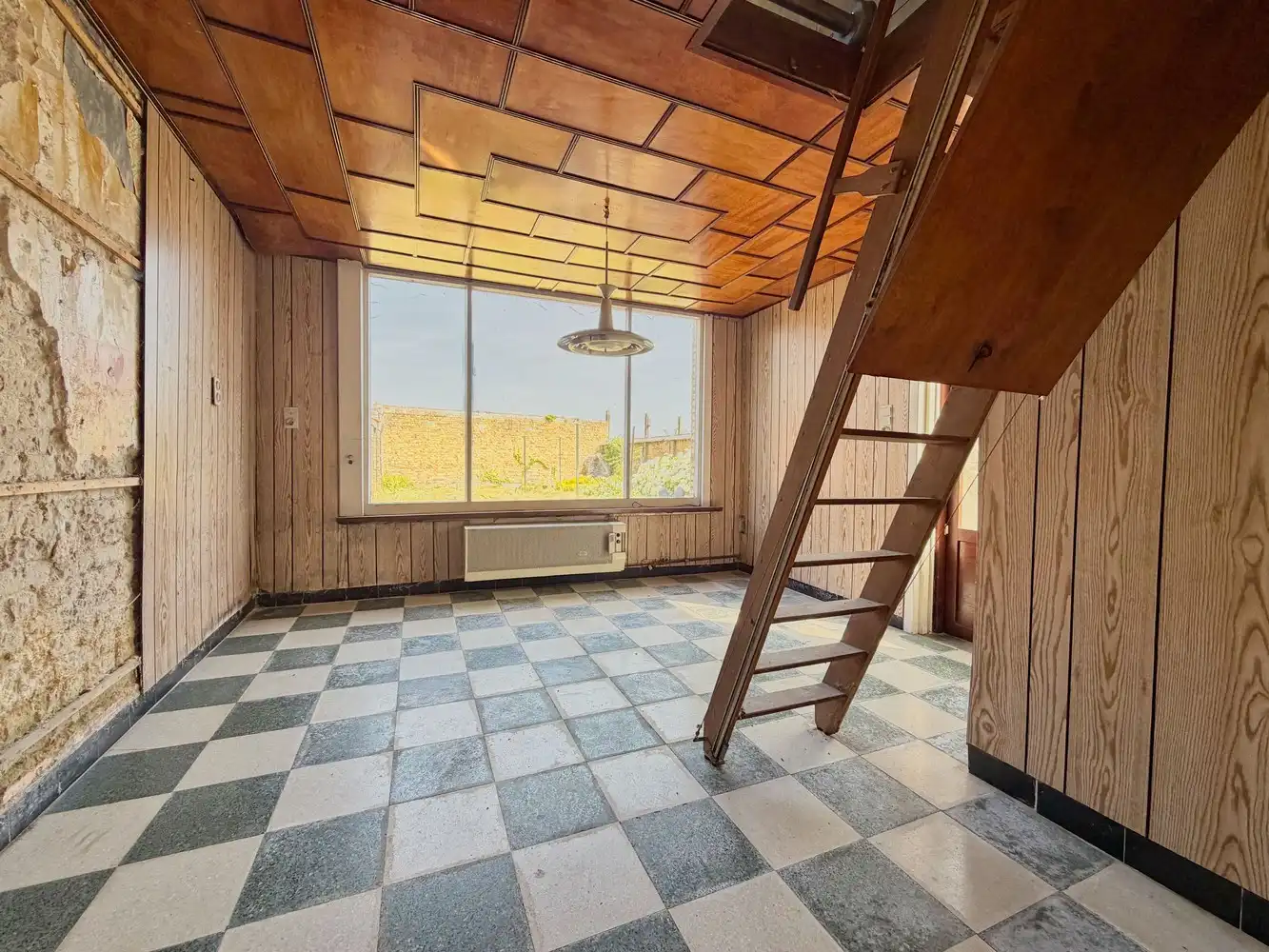 Ruime woning met polyvalente ruimte, zonnige tuin en tal van mogelijkheden foto 8