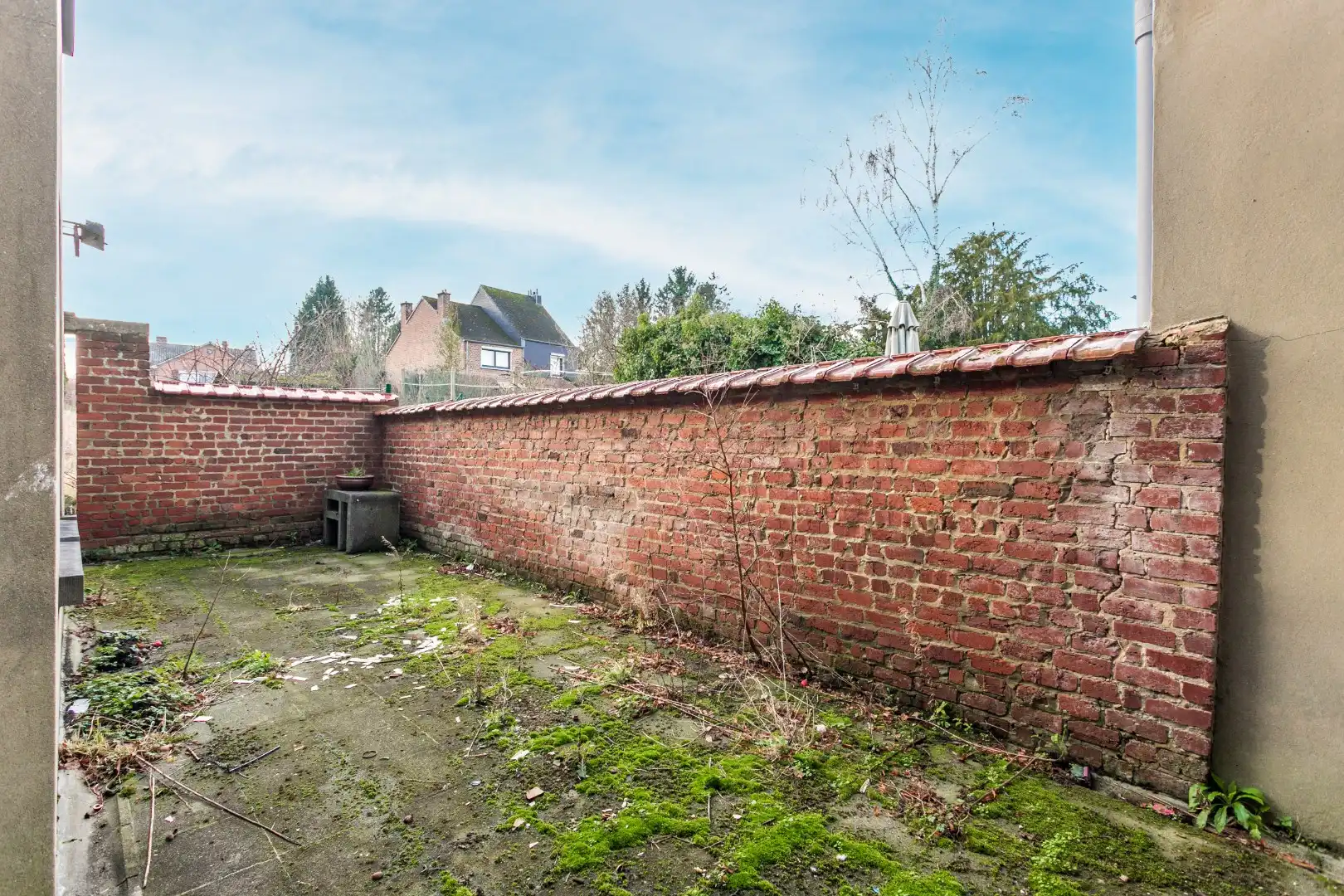 Kraktervolle woning met veel potentieel, 2 autostaanplaatsen en tuin te Dworp foto 13