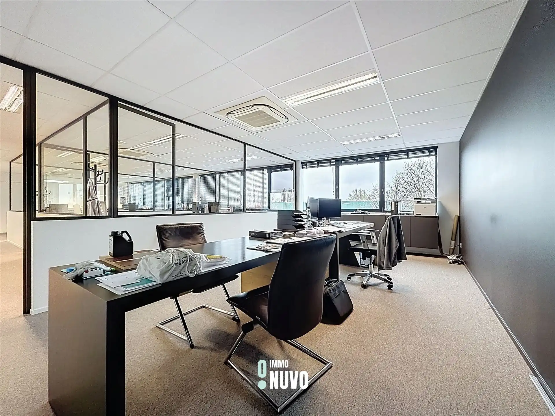 Magazijnen + Kantoren + Showroom foto 16