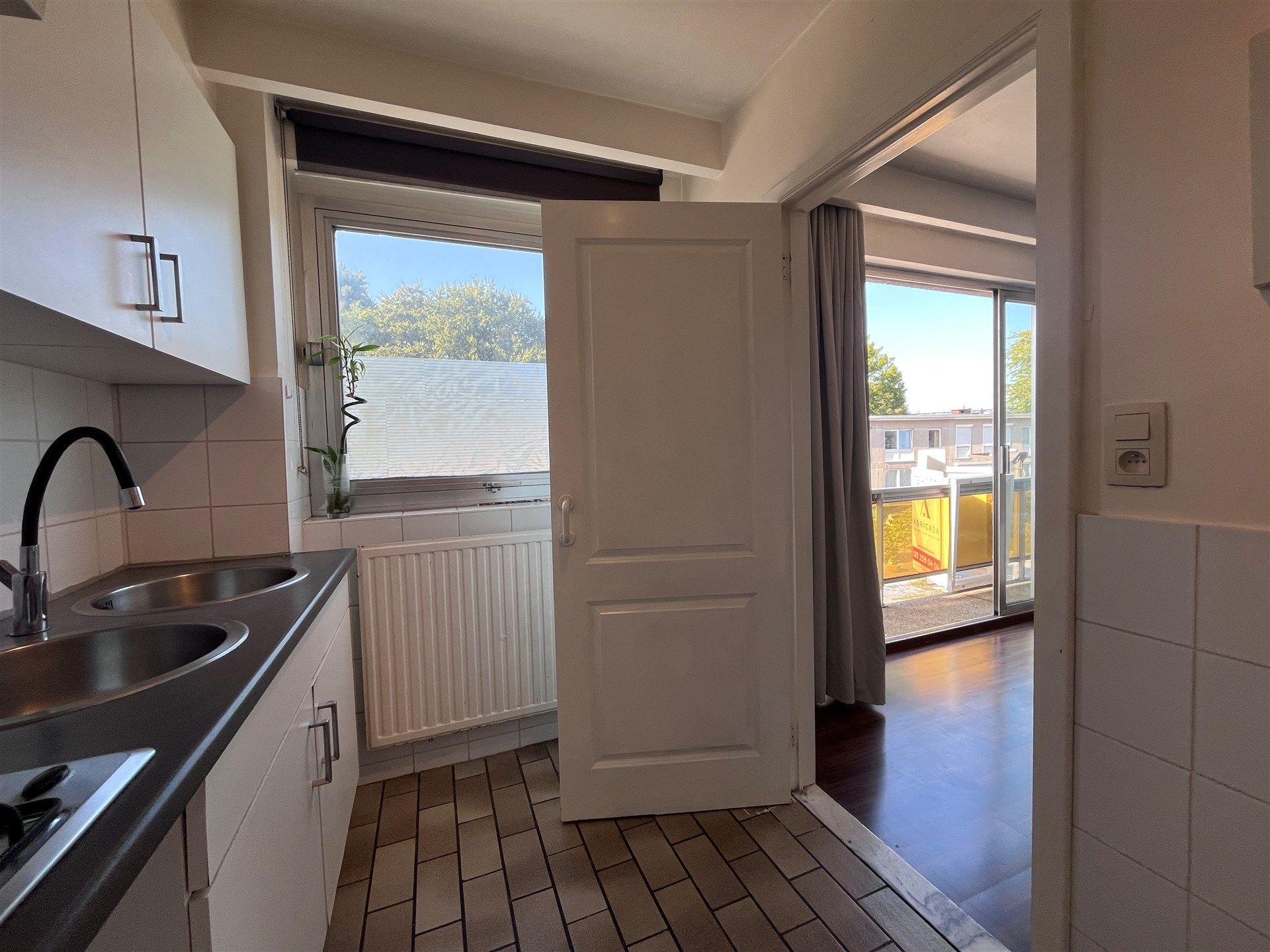 3 slaapkamer appartement - dubbele garagebox  foto 3