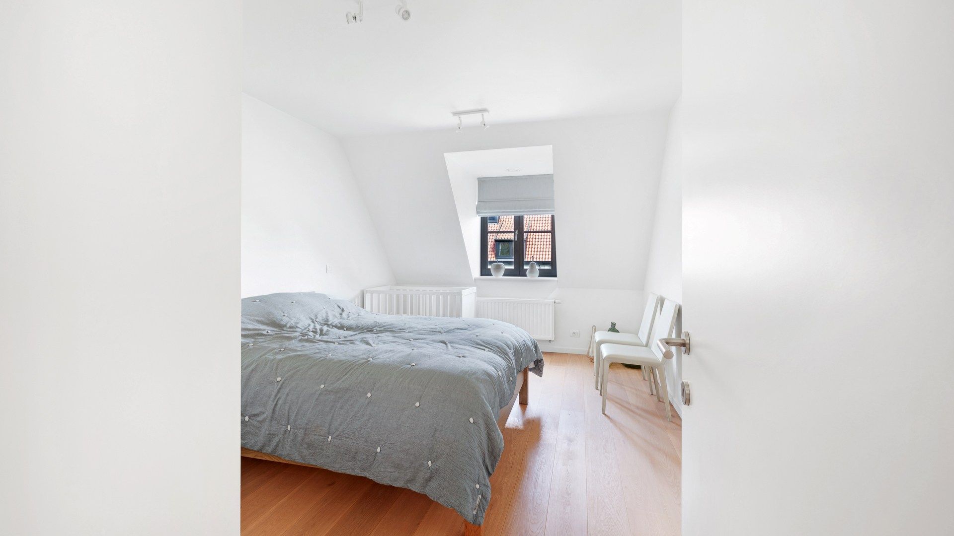 Recent huis met garage in Knokke foto 17