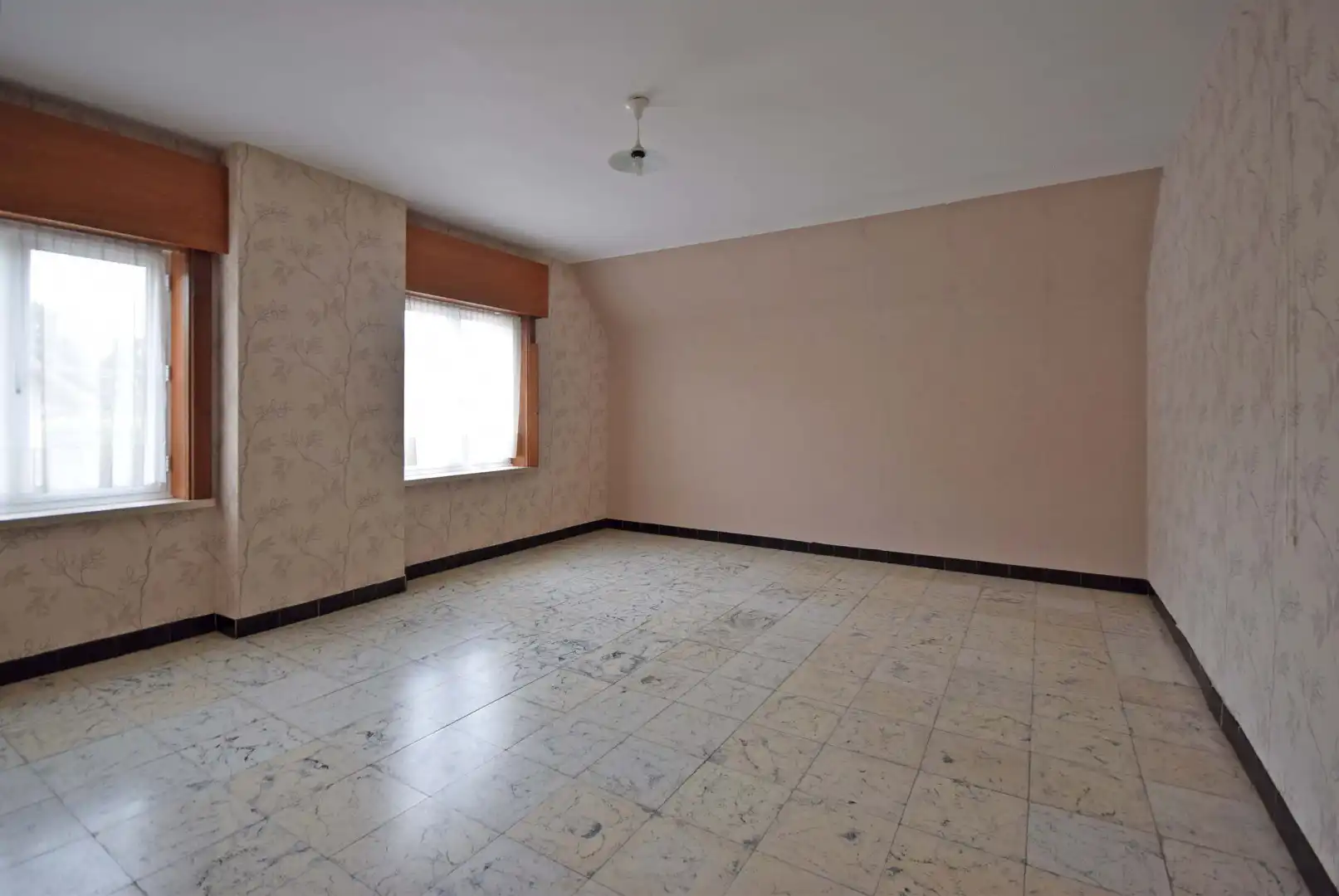 Charmante burgerwoning met authentieke uitstraling en vlotte bereikbaarheid te huur in Ardooie foto 11