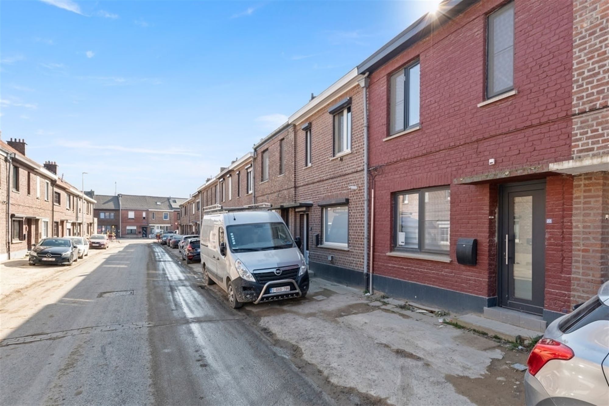 OP TE FRISSEN RIJWONING VLAKBIJ HET CENTRUM VAN TONGEREN  foto 29