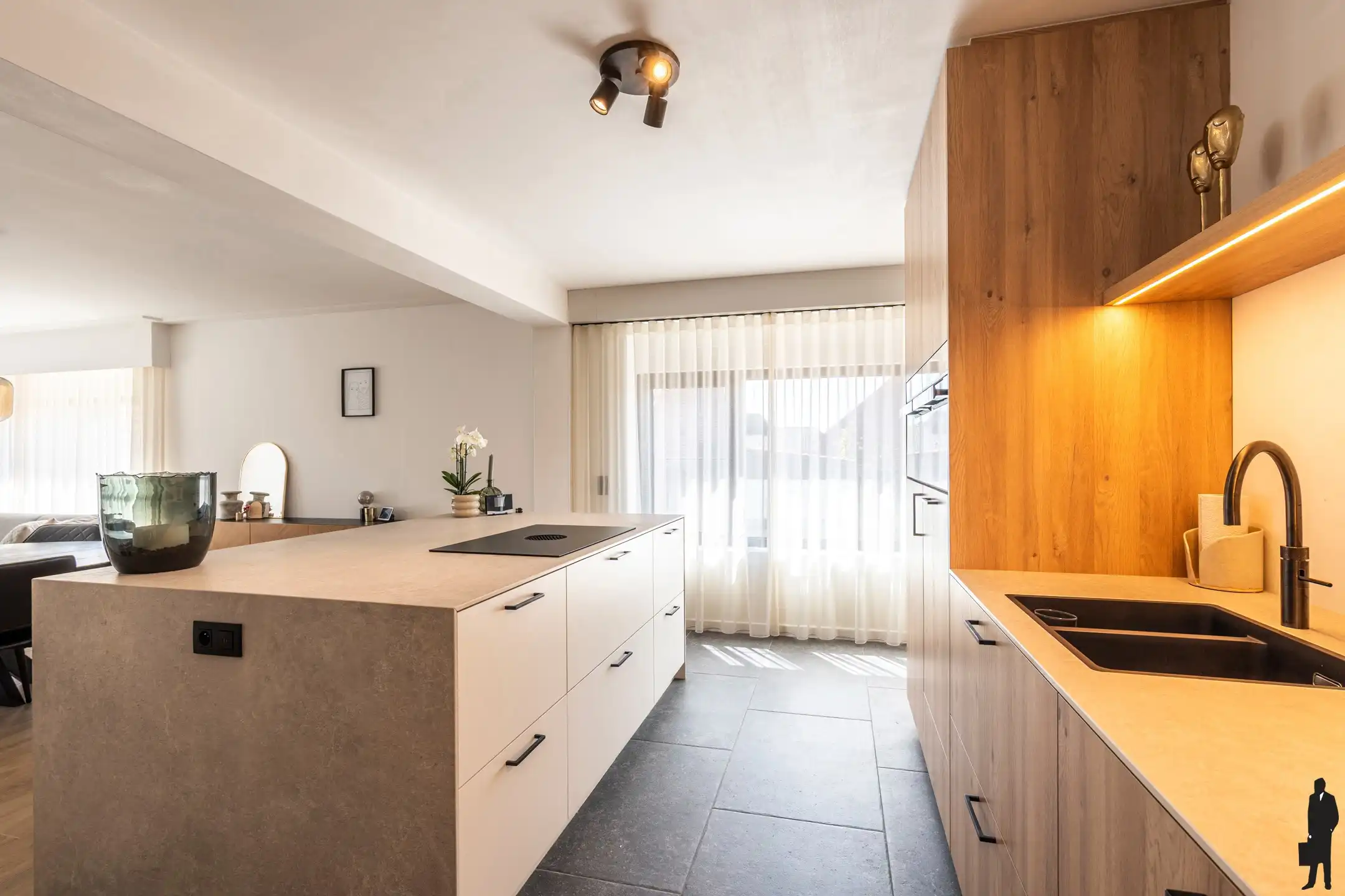 Laagbouwvilla - doorgedreven gerenoveerd, 3 à 5 slpks. foto 3