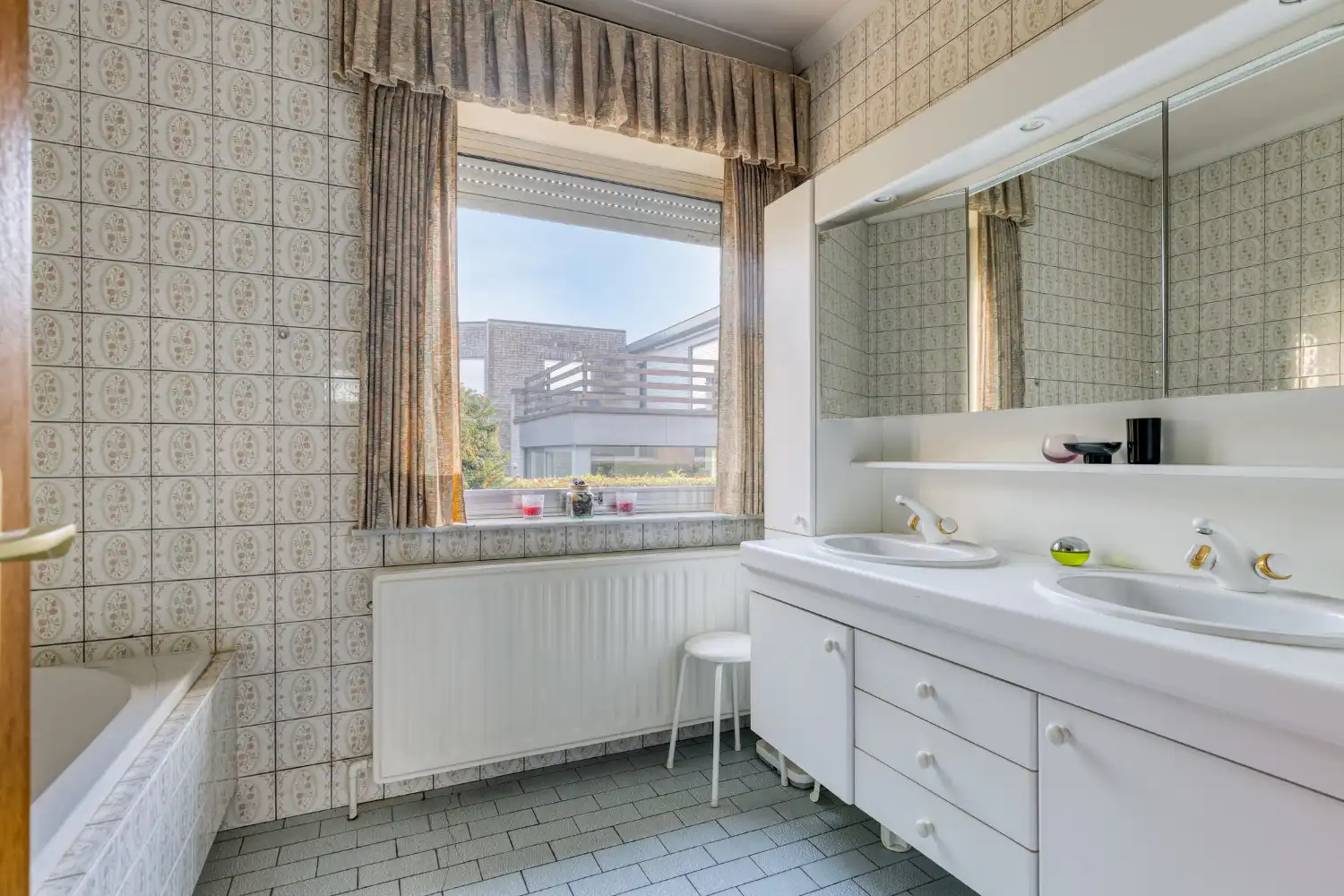 Uniek perceel met villa, loods en uitbreidingsmogelijkheiden foto 23