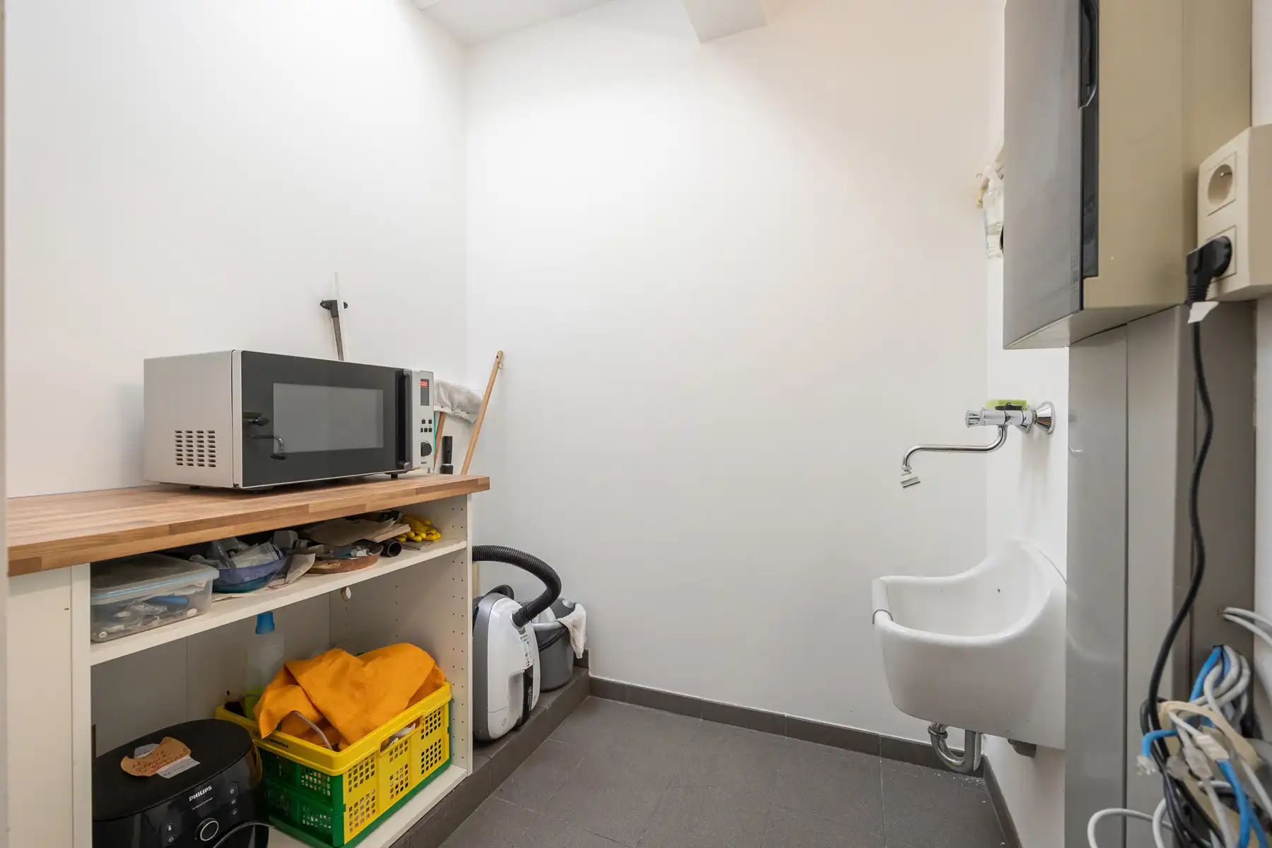 Veelzijdige handelszaak met woonst en topzichtbaarheid foto 33