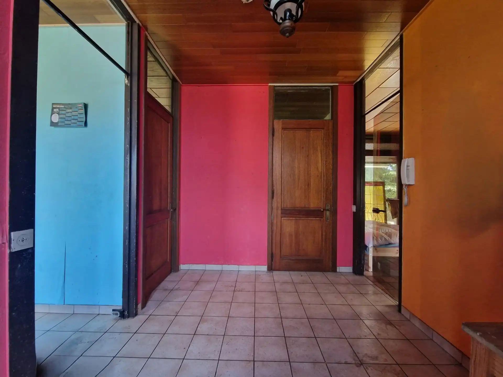 Gelijkvloerse, te renoveren woning op 10 are  foto 2