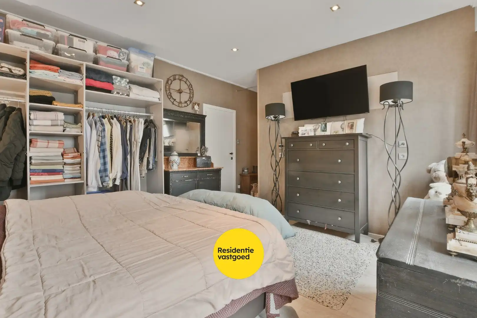 Karaktervol opbrengsteigendom met 4 appartementen nabij Grote Markt en strand in Blankenberge foto 9