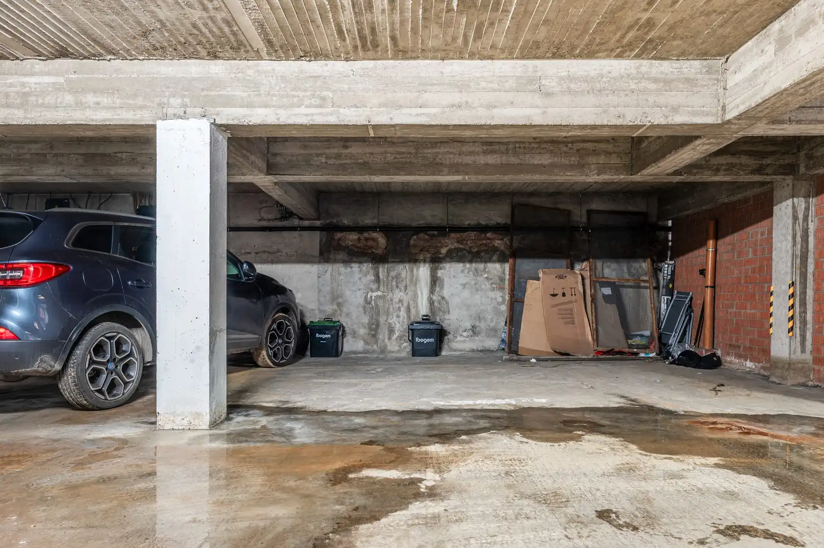 Mooi 2 slaapkamer appartement met autostaanplaats foto 17