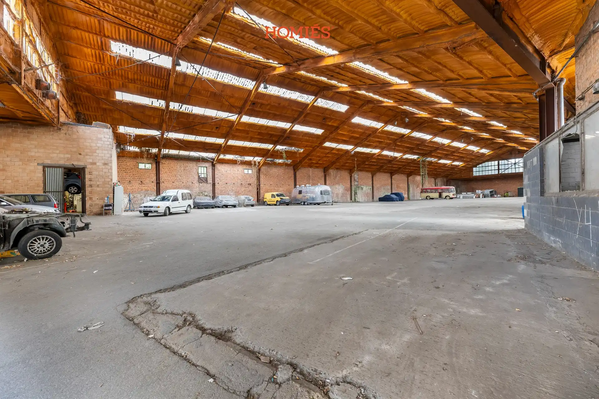 Strategisch gelegen stockageruimte van 2.000 m² foto 4