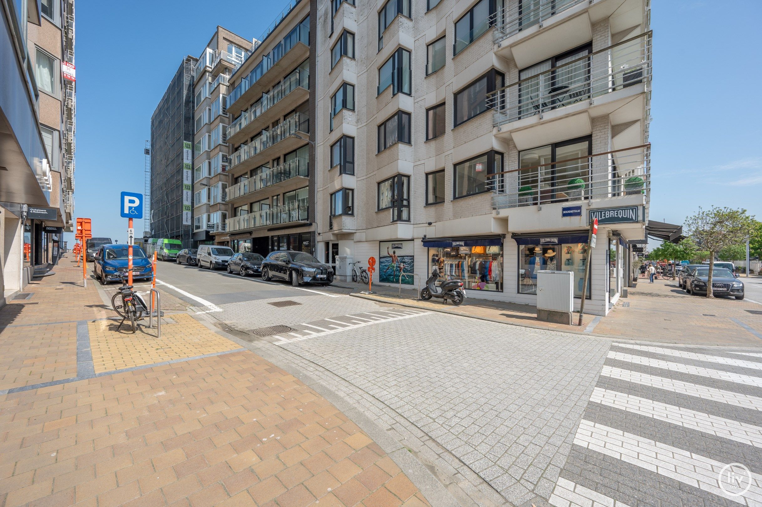 Magnifiek vernieuwd appartement met 2 slaapkamers vlakbij het Albertplein in een zijstraat van de Zeedijk-Het zoute. foto 15