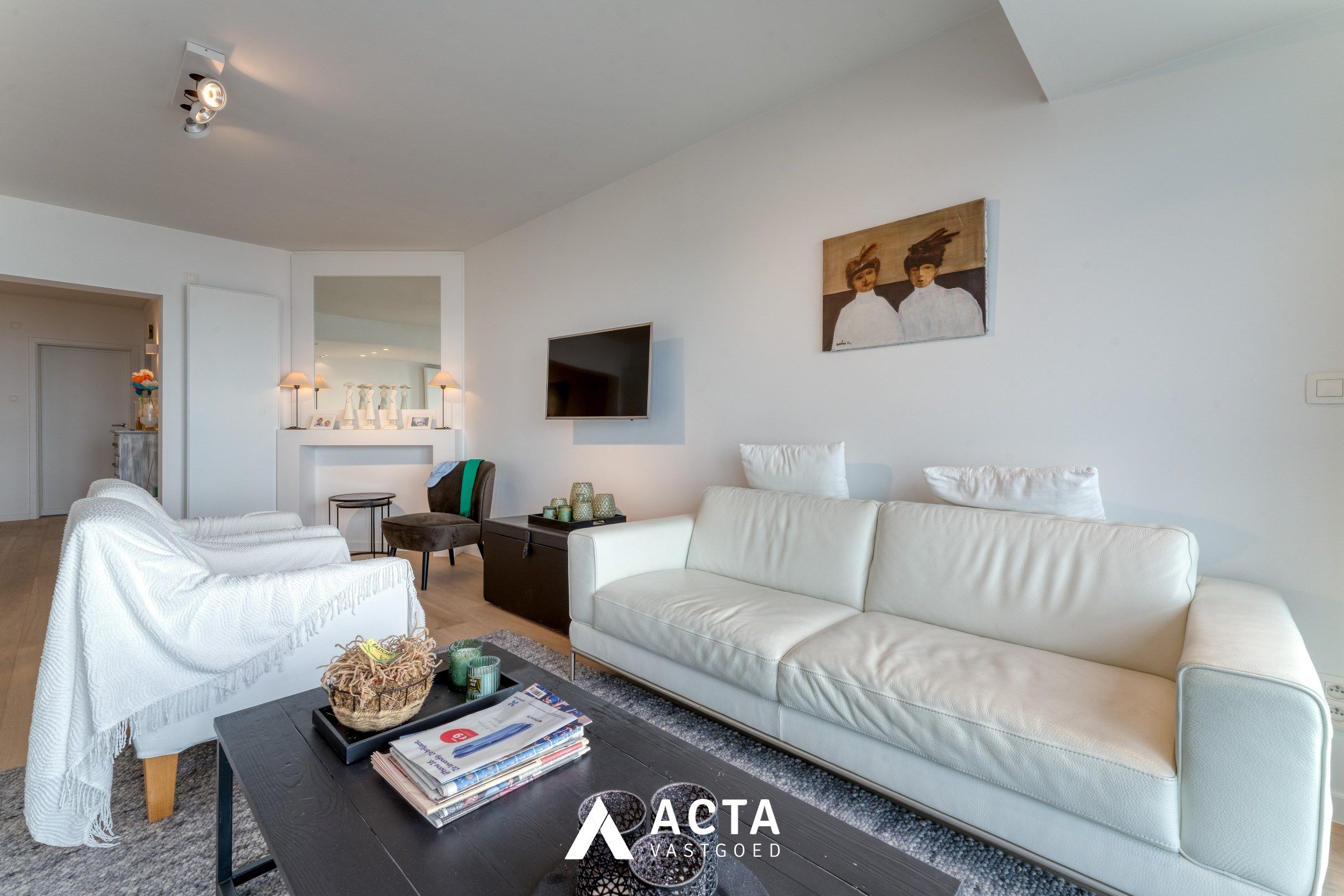 Gerenoveerd drie-slaapkamerappartement op de Zeedijk van Middelkerke foto 6