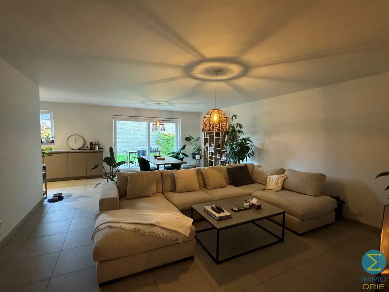 Prachtig gelijkvloers appartement met 3 slaapkamers foto 2