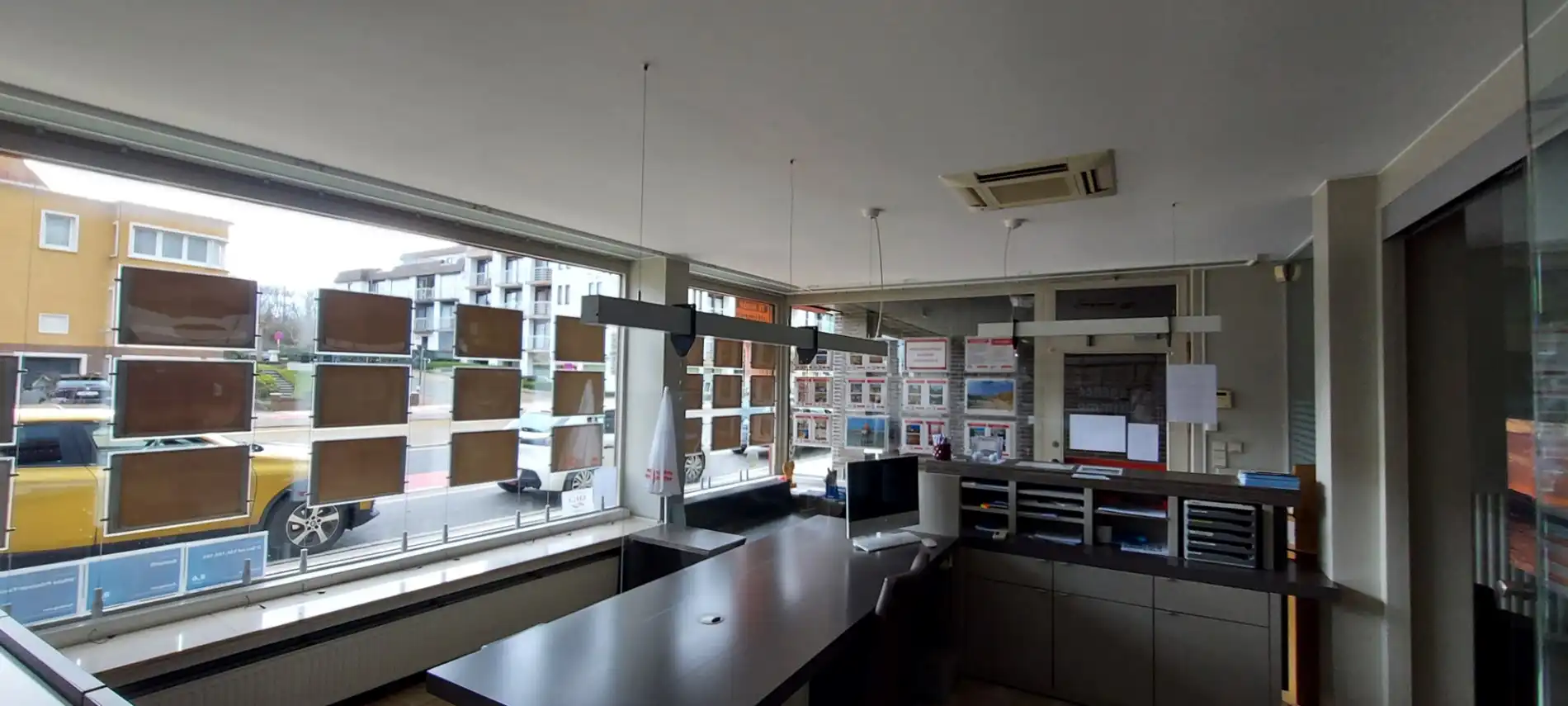 154m² kantoorruimte in het centrum van Oostduinkerke. foto 3