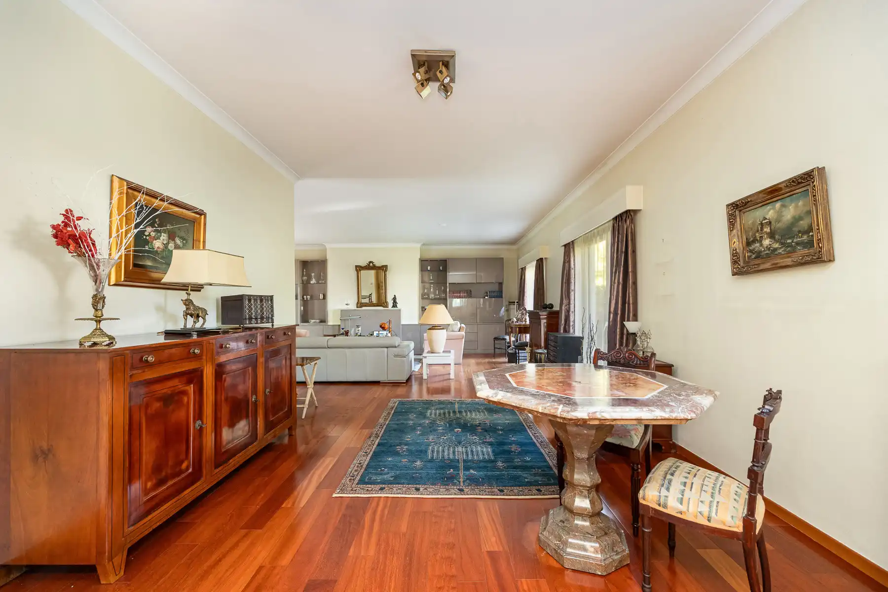Rustig gelegen te renoveren villa op de grens met Schilde foto 11