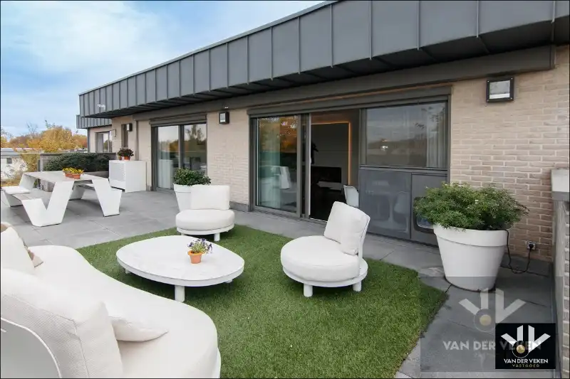 INVESTERINGSPAND : PENTHOUSE MET LANGE TERMIJN HUUROPBRENGST foto 10