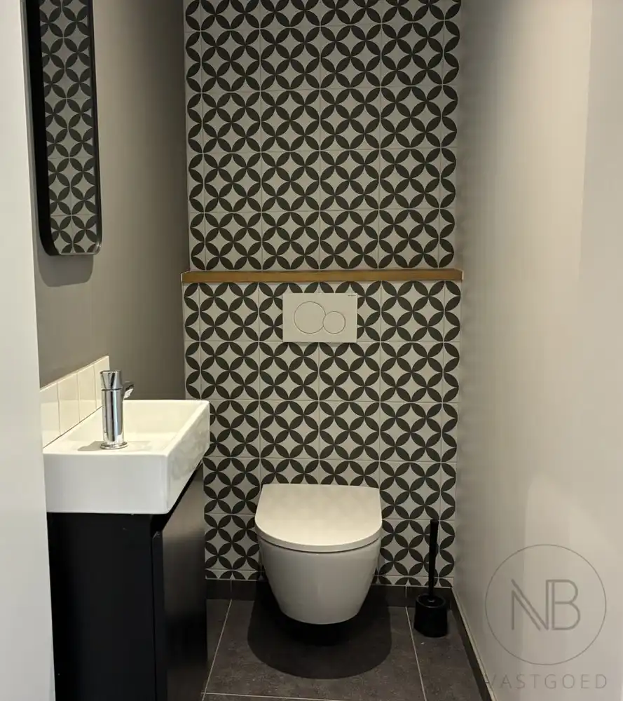 Instapklare en gerenoveerde woning in Genk foto 23